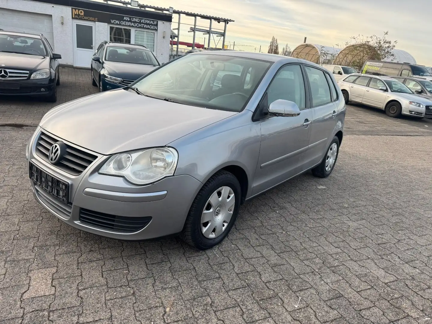 Volkswagen Polo IV United Silber - 2