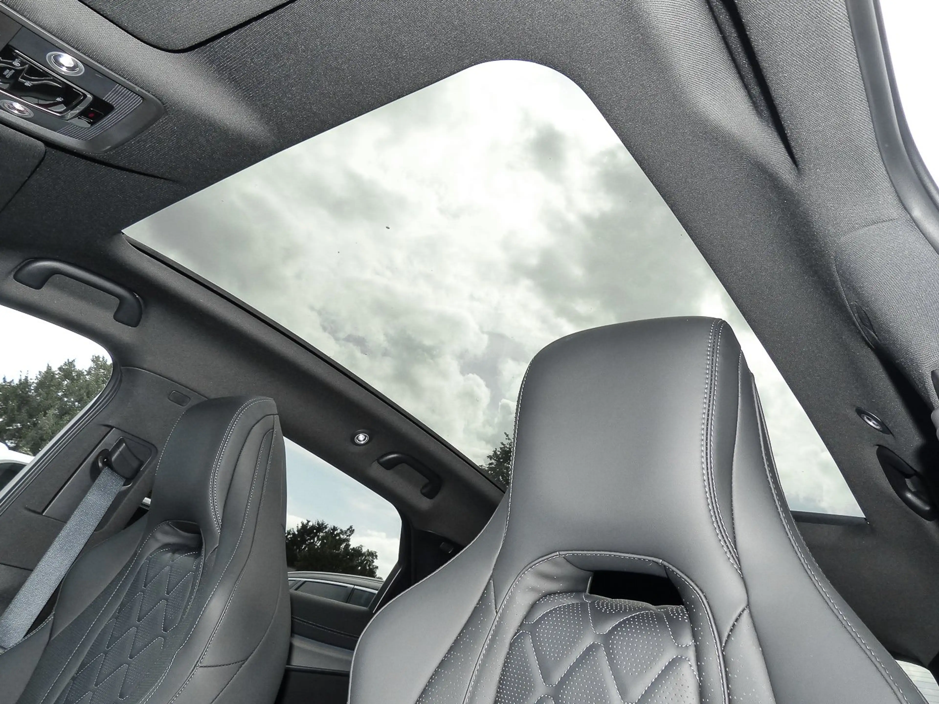 BYD Sealion 7 EV Excellence 390 kW AWD Design Pano LED ACC — photo 15