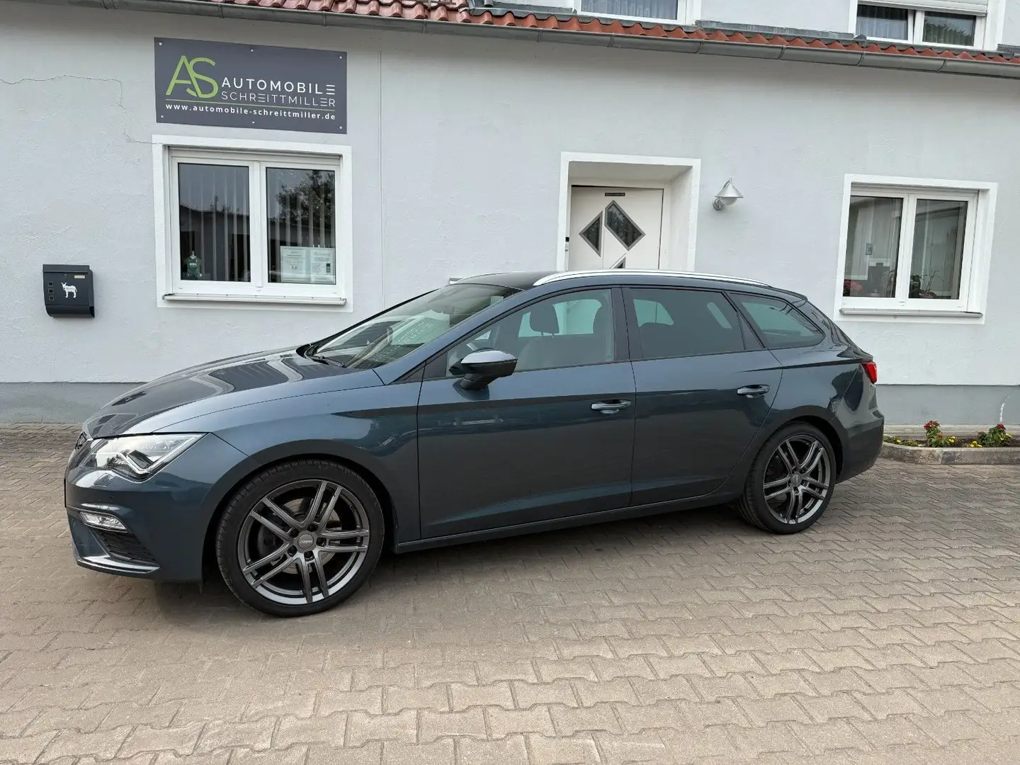 SEAT Leon ST FR DSG LED SHZ NAVI PDC VIRTUAL CARPLAY Grijs - 2