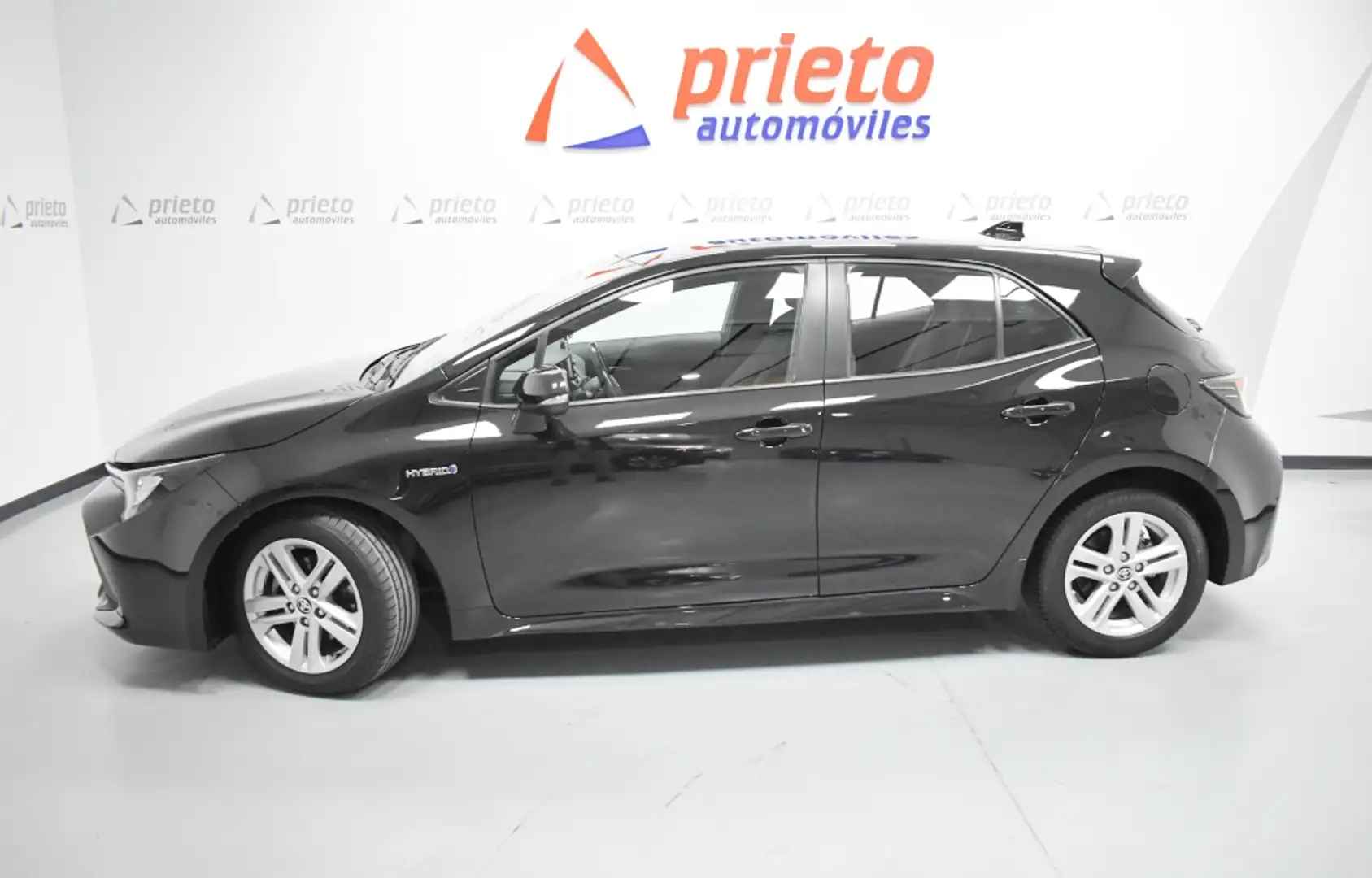 Toyota Corolla 125H Business Plus Negro - 2