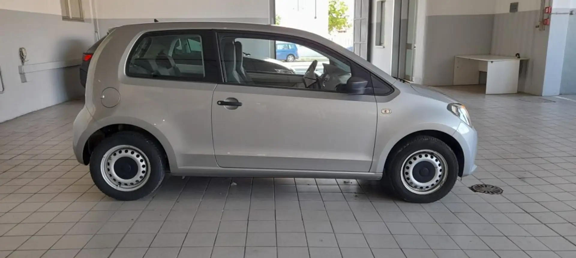 SEAT Mii 1.0 3 porte Reference Grigio - 2