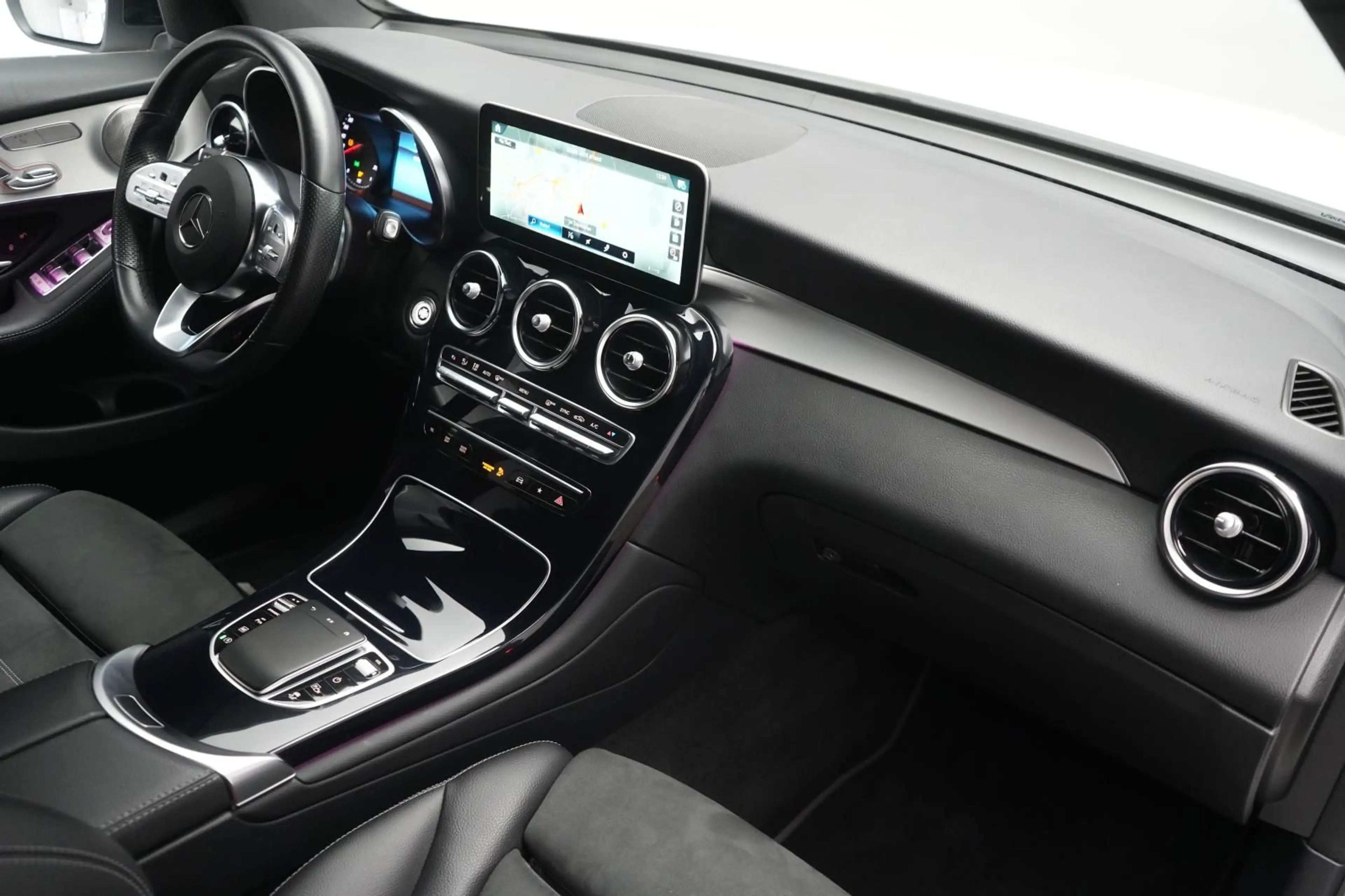 Mercedes-Benz GLC 400 d 4Matic 9G-Tronic AMG Kamera/Memory/Air — photo 14