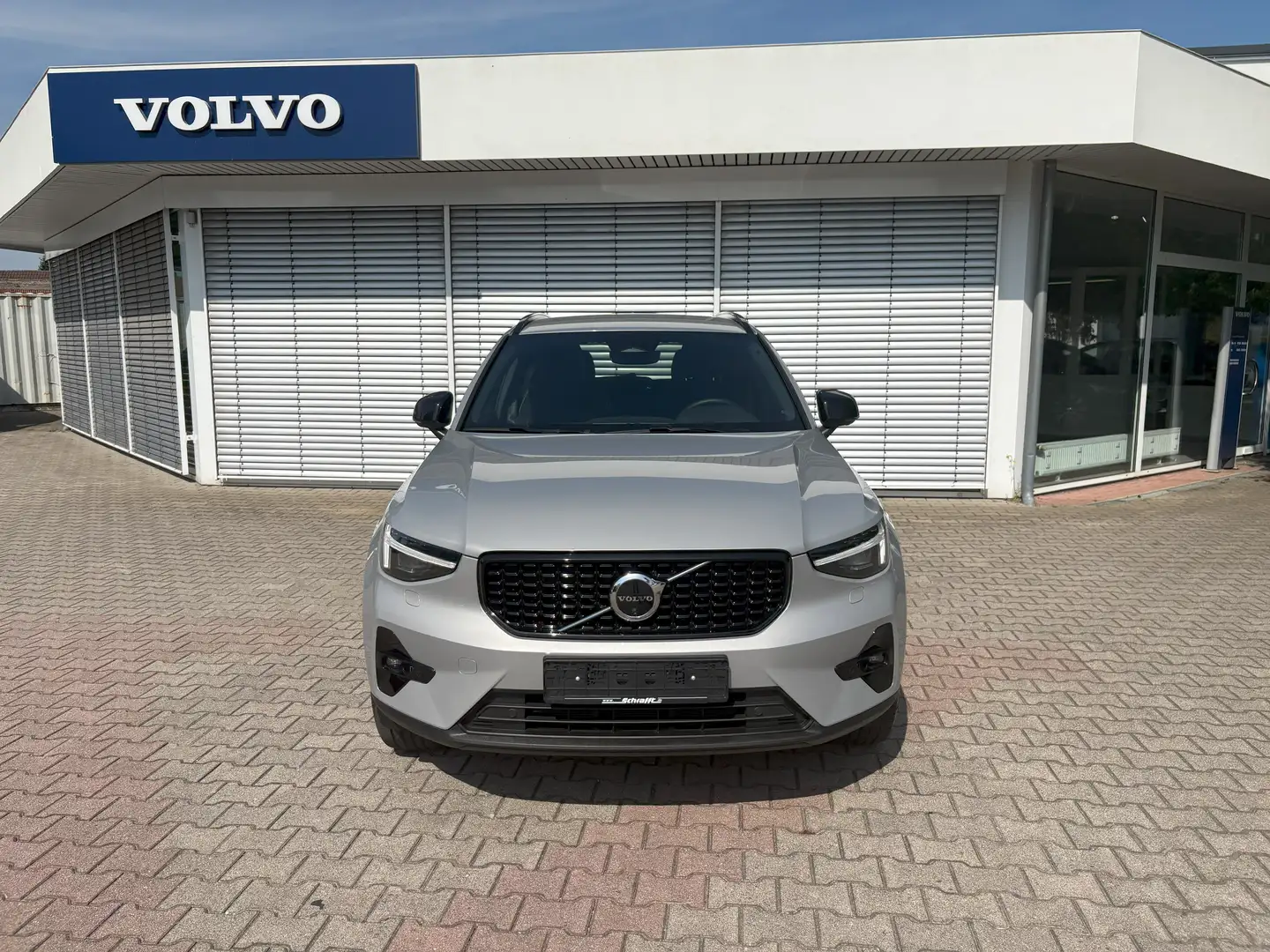 Volvo XC40 Plus Dark 2WD Argent - 2
