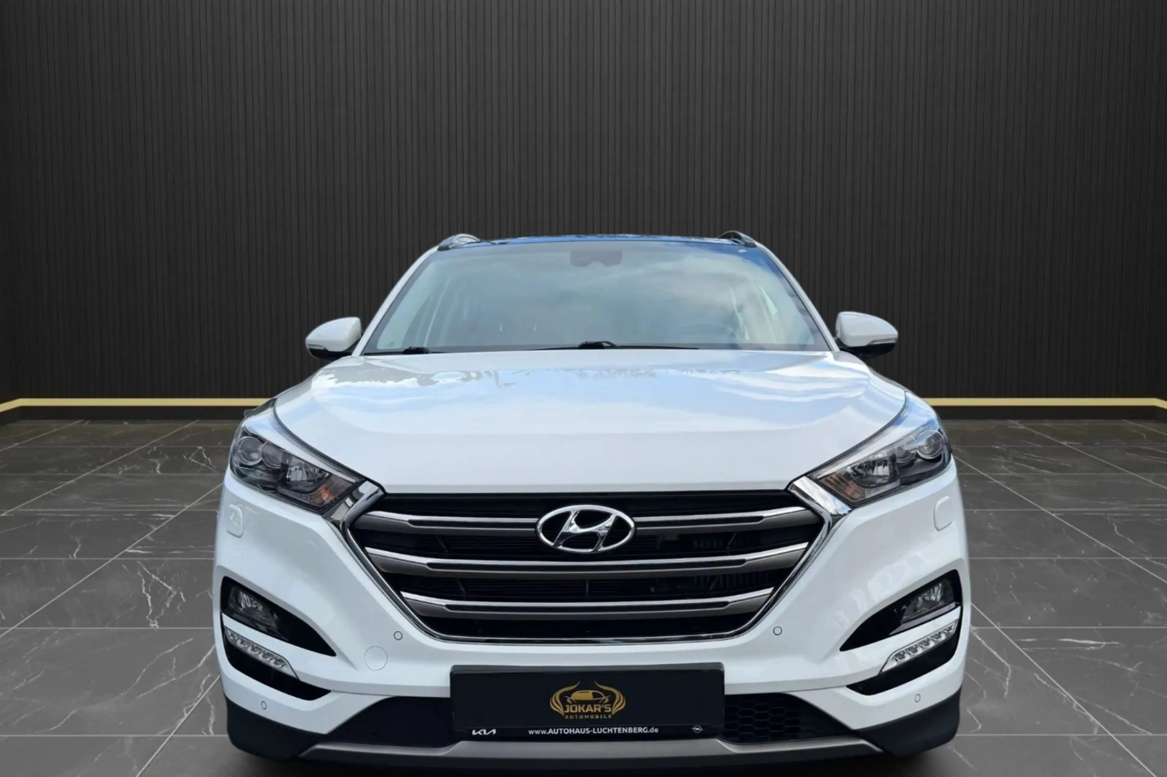 Hyundai TUCSON Premium AWD LEDER*PANO*KAMERA*KEYLESS* — photo 9