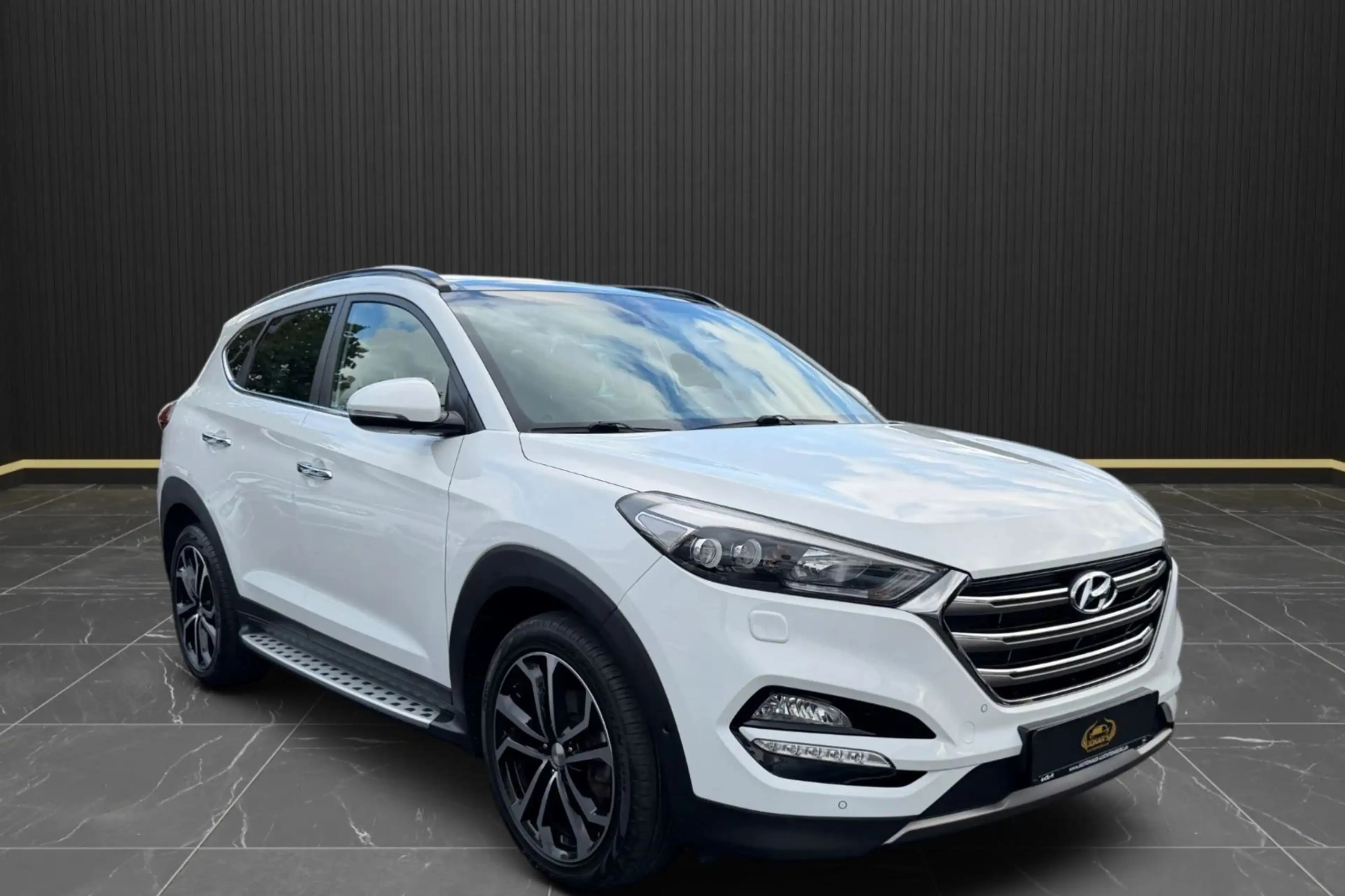 Hyundai TUCSON Premium AWD LEDER*PANO*KAMERA*KEYLESS* — photo 8