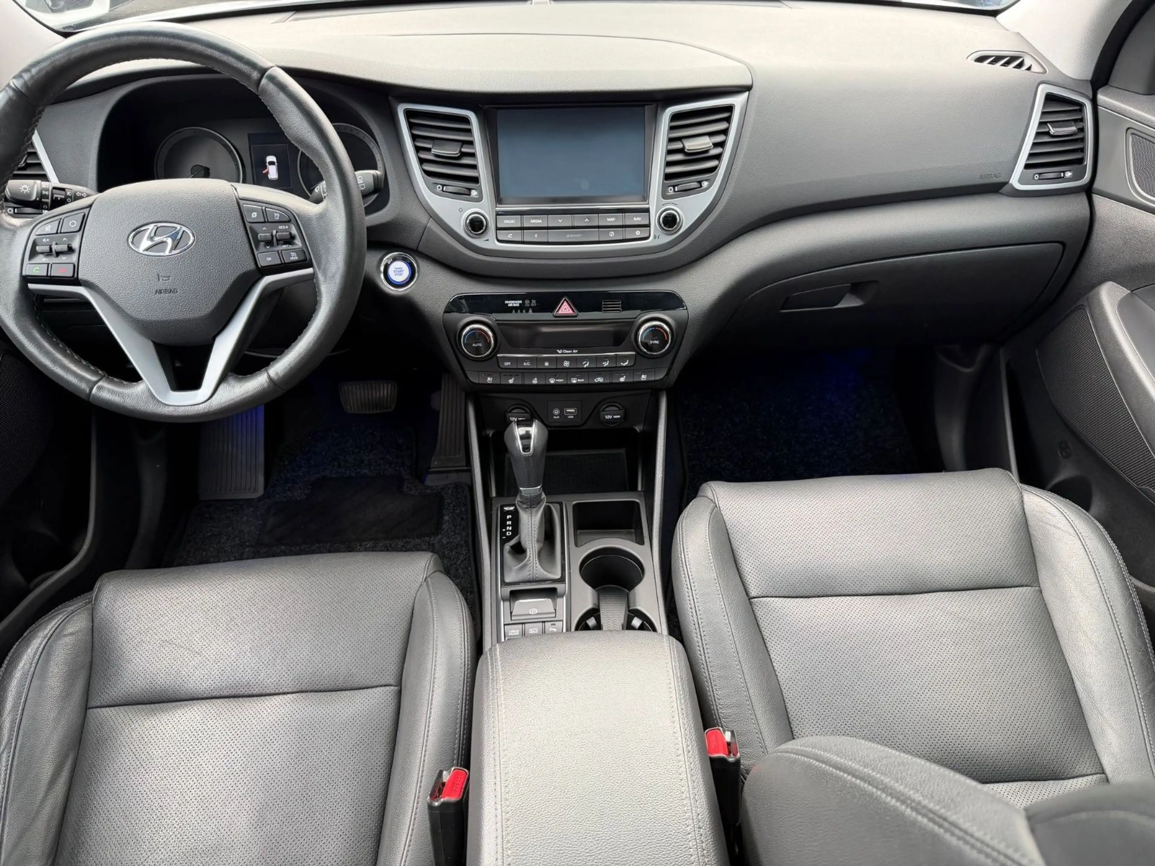 Hyundai TUCSON Premium AWD LEDER*PANO*KAMERA*KEYLESS* — photo 14