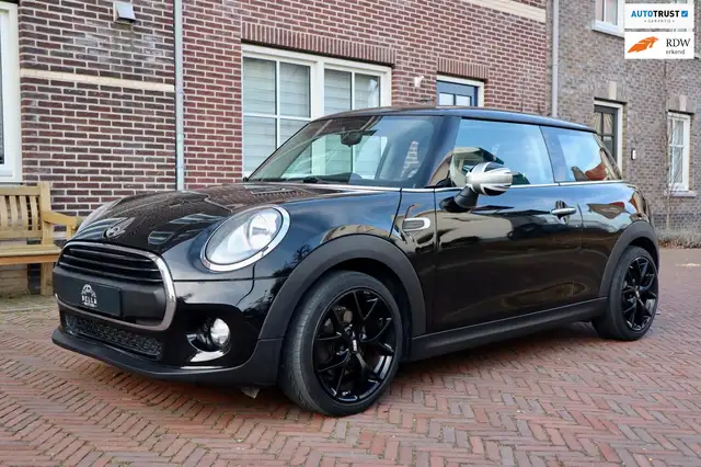 MINI Cooper One 1.2 First | Midnight Black Metallic | Aircondi