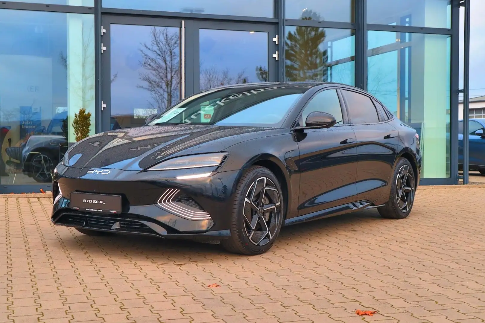 BYD Seal Excellence AWD 82.5kWh *BLACK WEEK* Noir - 2