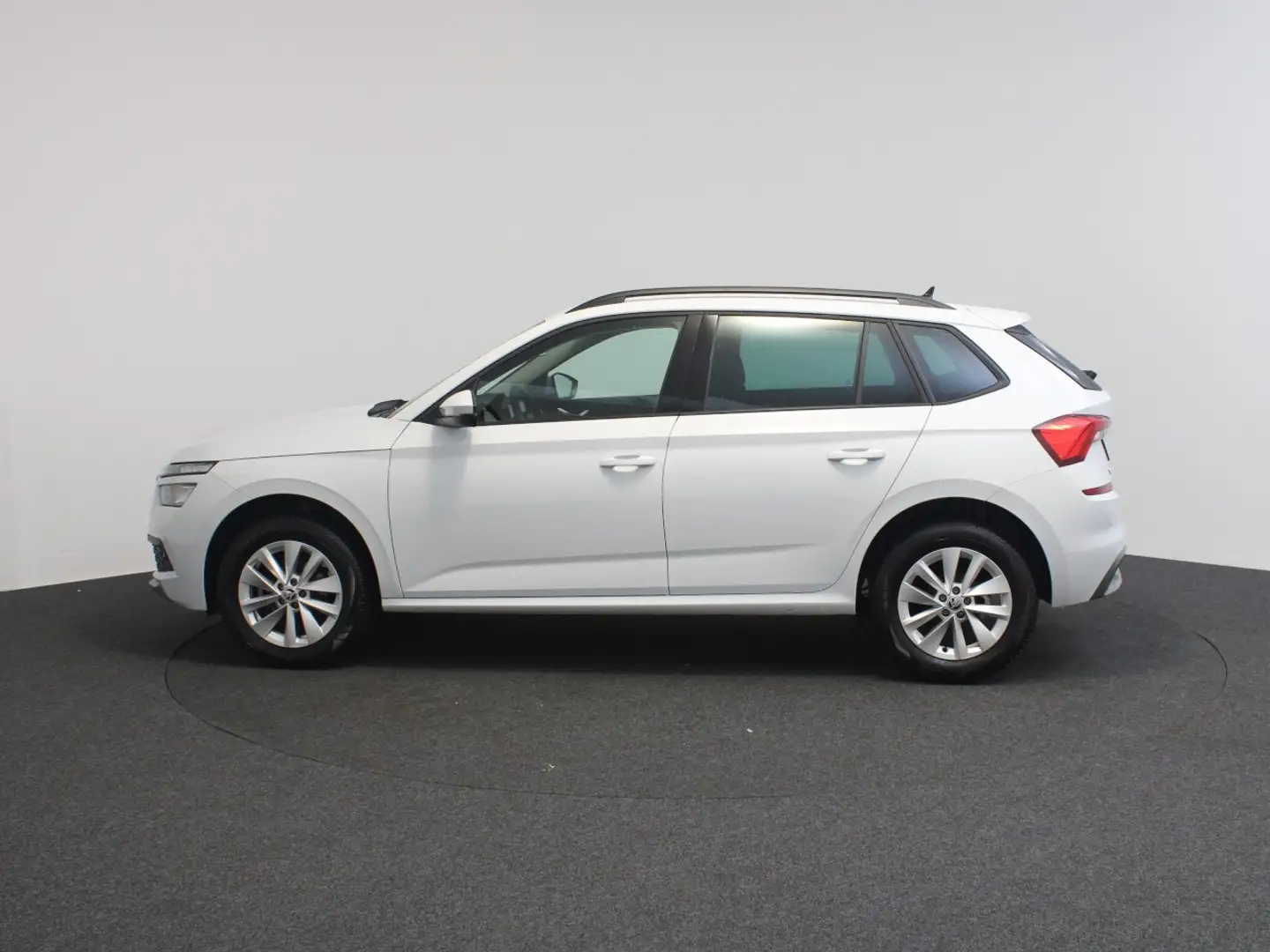 Skoda Kamiq 1.0 TSI Ambition Navi vorb. AHK LED SHZ Klima RFK Weiß - 2