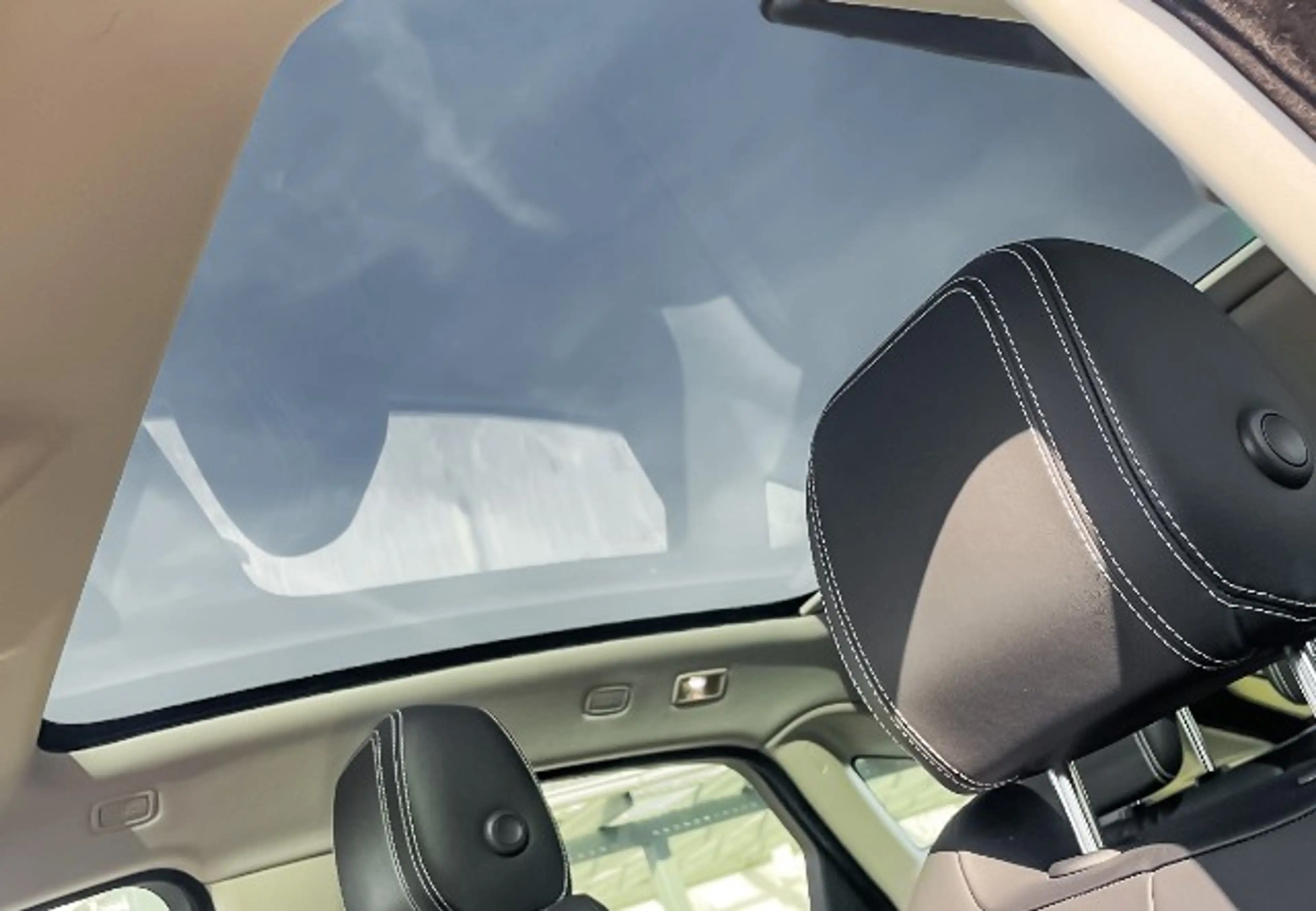 Jaguar E-Pace D240 R-Dynamic PANO SHZ NAVI RFK LED MERIDIAN — photo 12