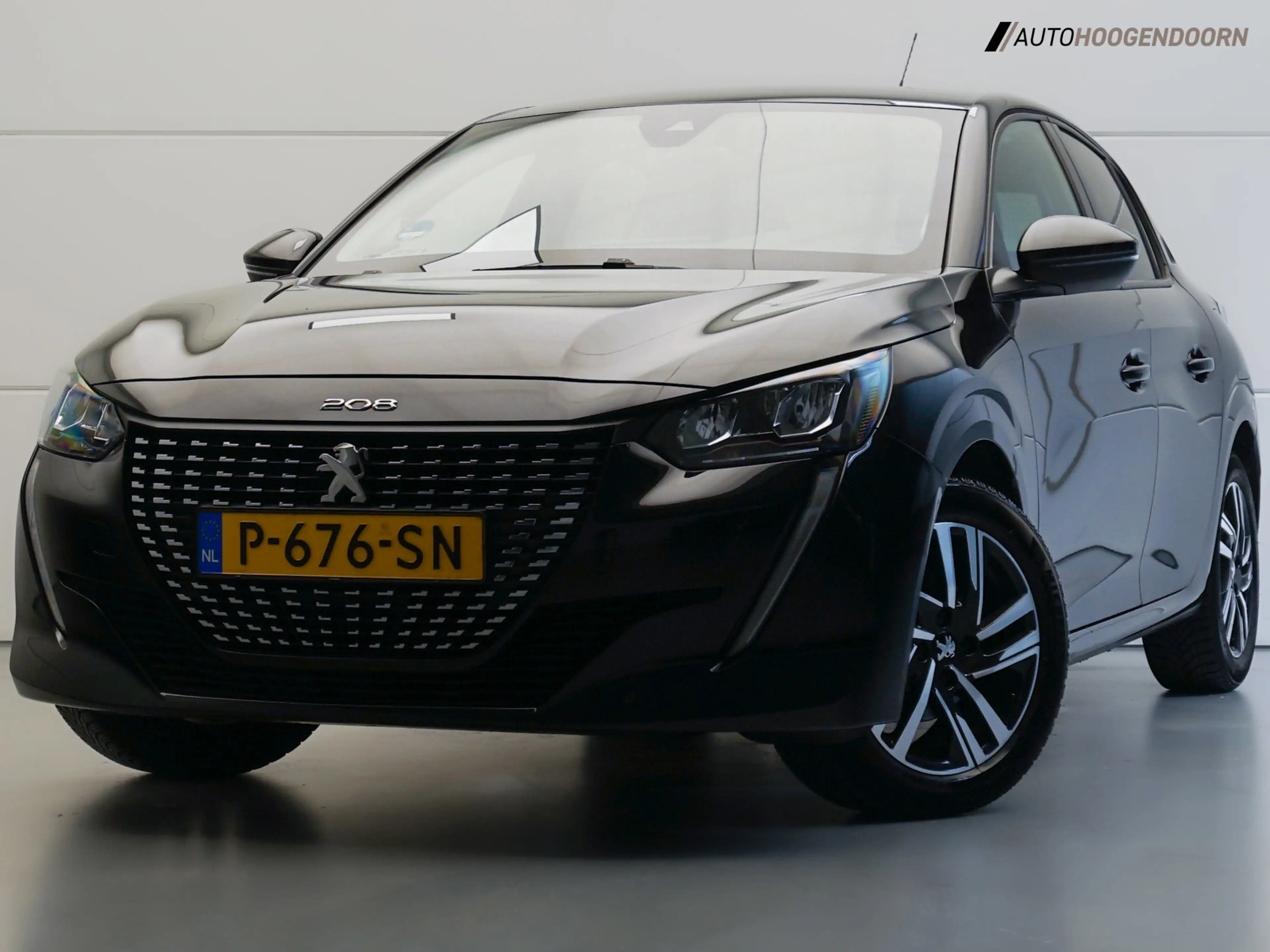 Peugeot 208 1.2 PureTech Allure Sport (APPLE CARPLAY,LM-VELGEN