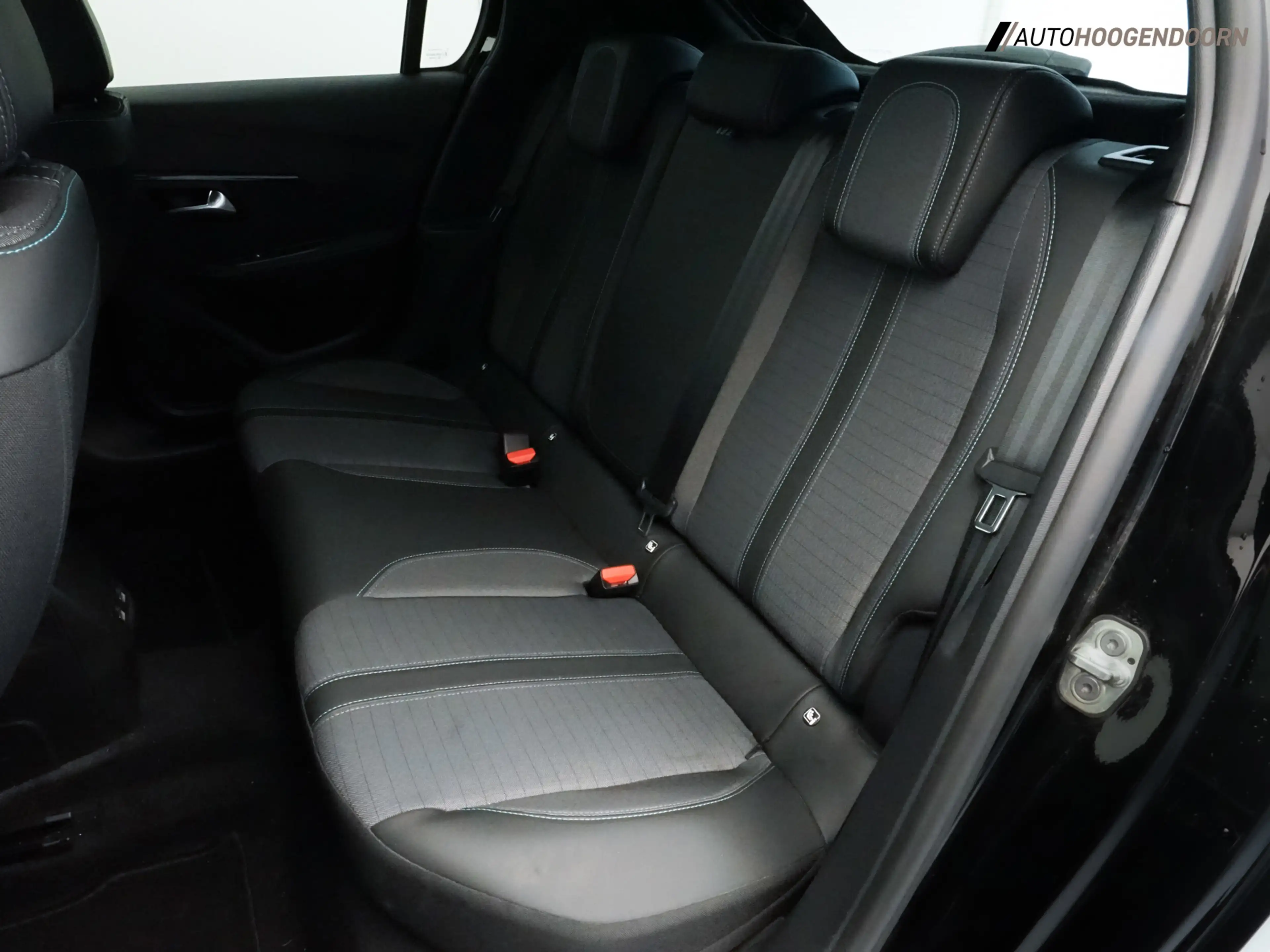 Peugeot 208 1.2 PureTech Allure Sport (APPLE CARPLAY,LM-VELGEN — photo 13