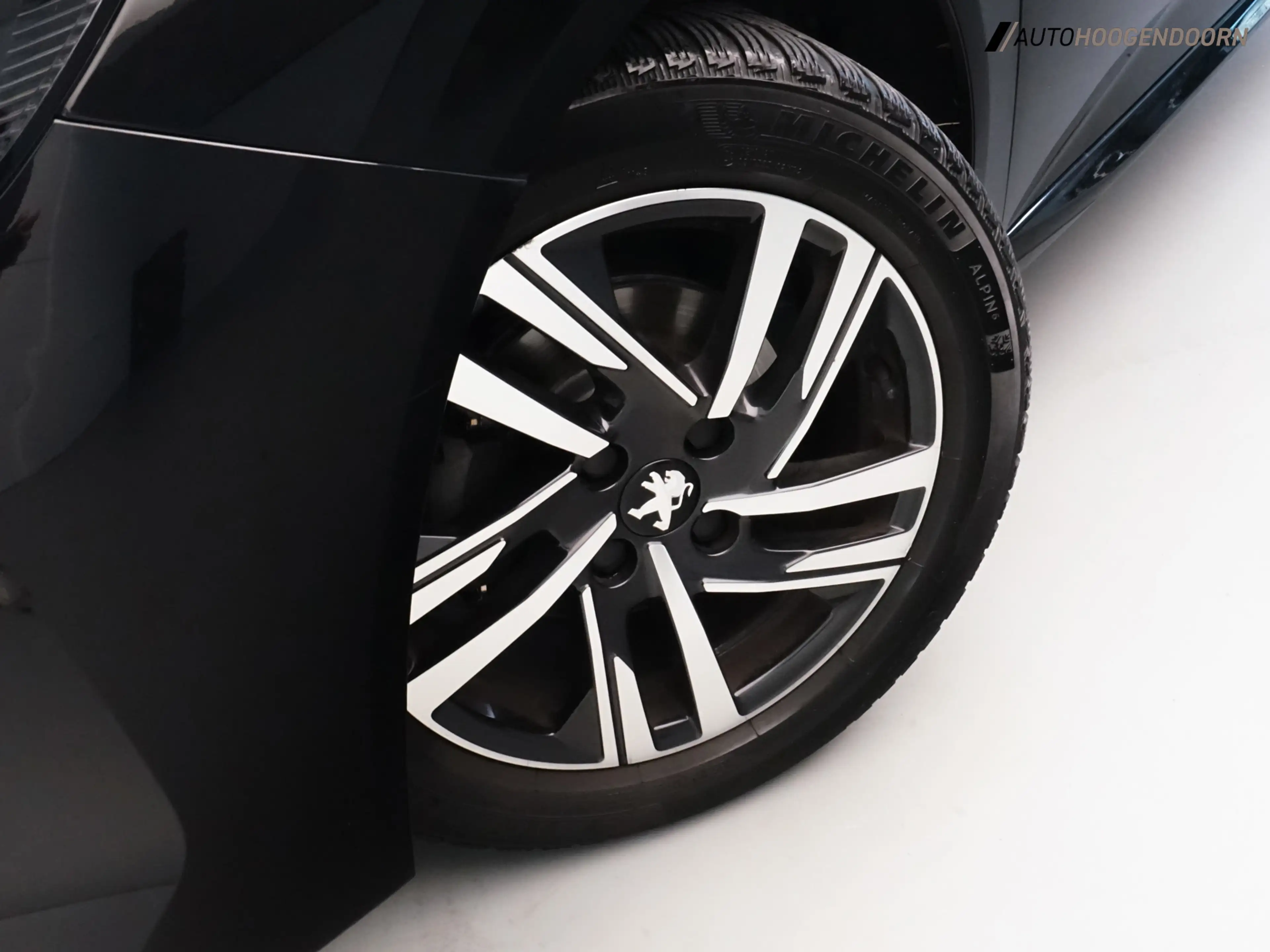 Peugeot 208 1.2 PureTech Allure Sport (APPLE CARPLAY,LM-VELGEN — photo 9