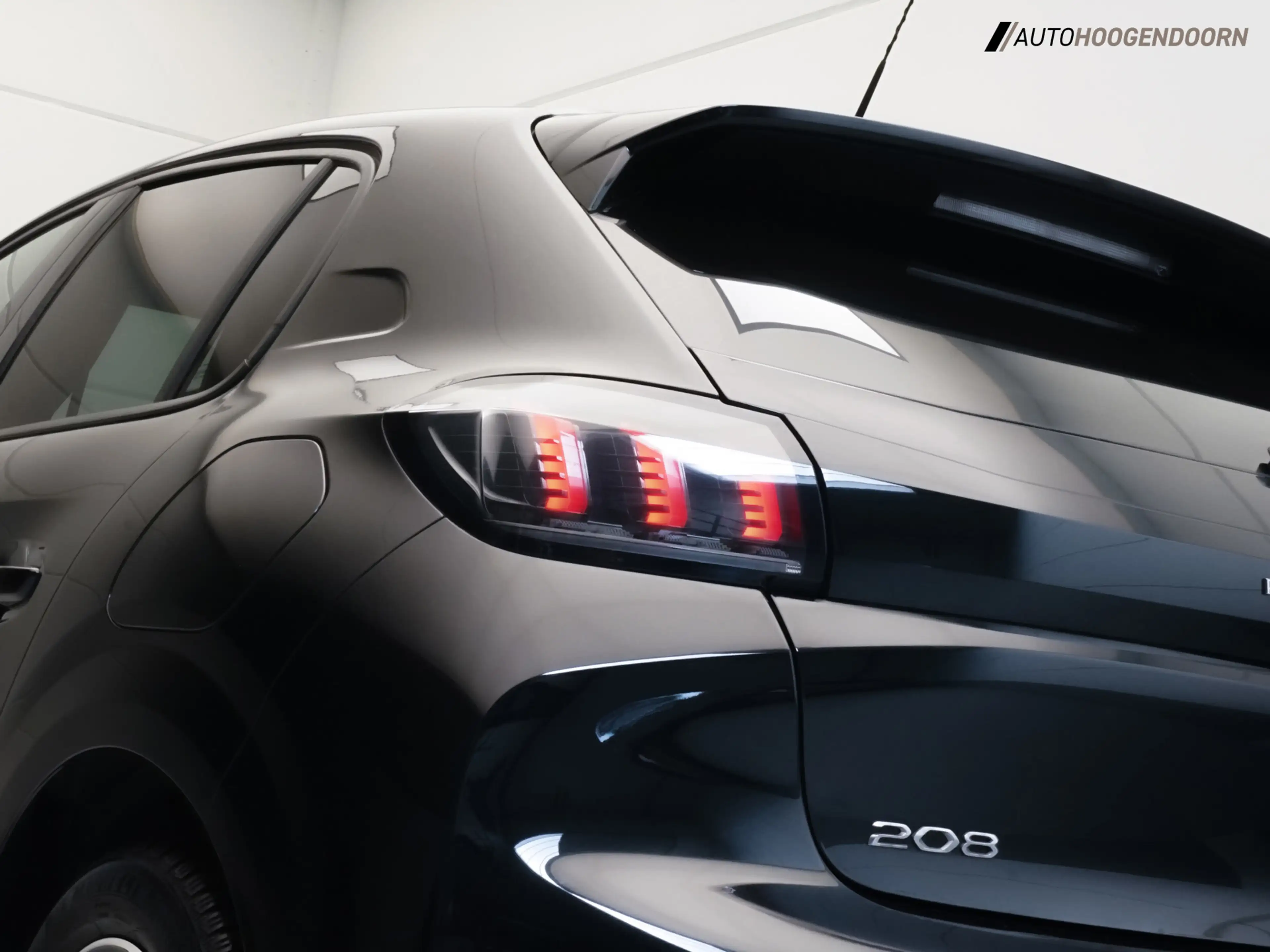 Peugeot 208 1.2 PureTech Allure Sport (APPLE CARPLAY,LM-VELGEN — photo 8