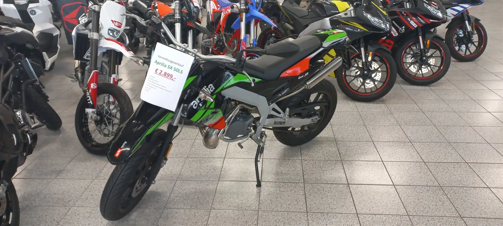 Aprilia SX 50 LS (Low Seat) Schwarz - 1