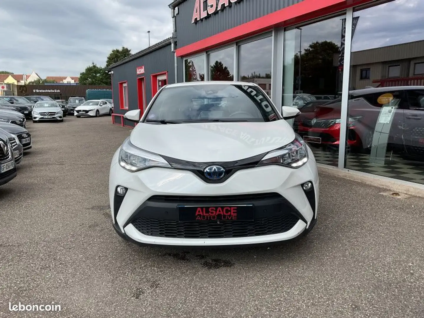 Toyota C-HR 184H DYNAMIC BUSINESS 2WD E-CVT %2B STAGE HYBRID A Blanc - 2