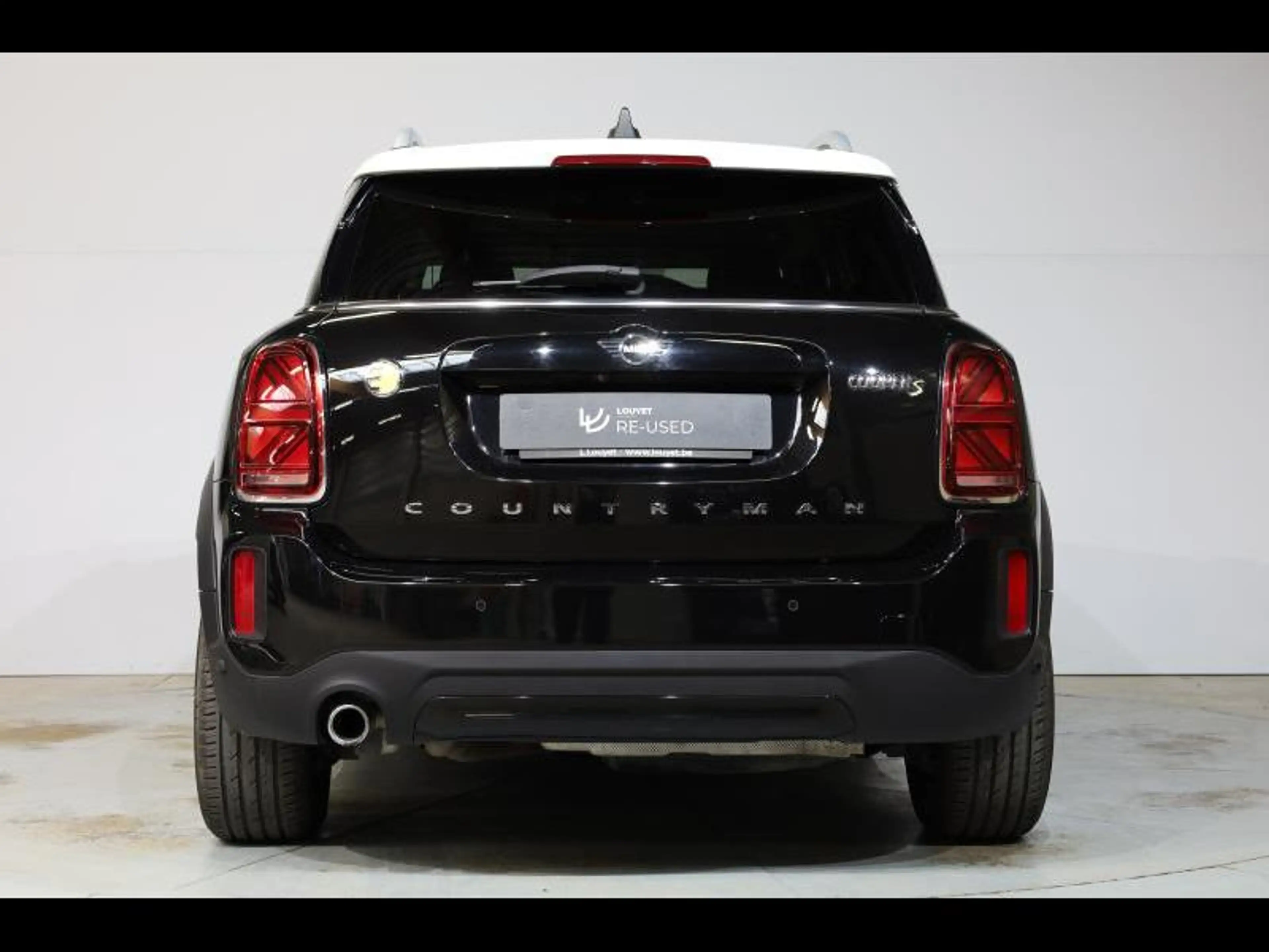 MINI Cooper SE Countryman ALL4 — photo 4