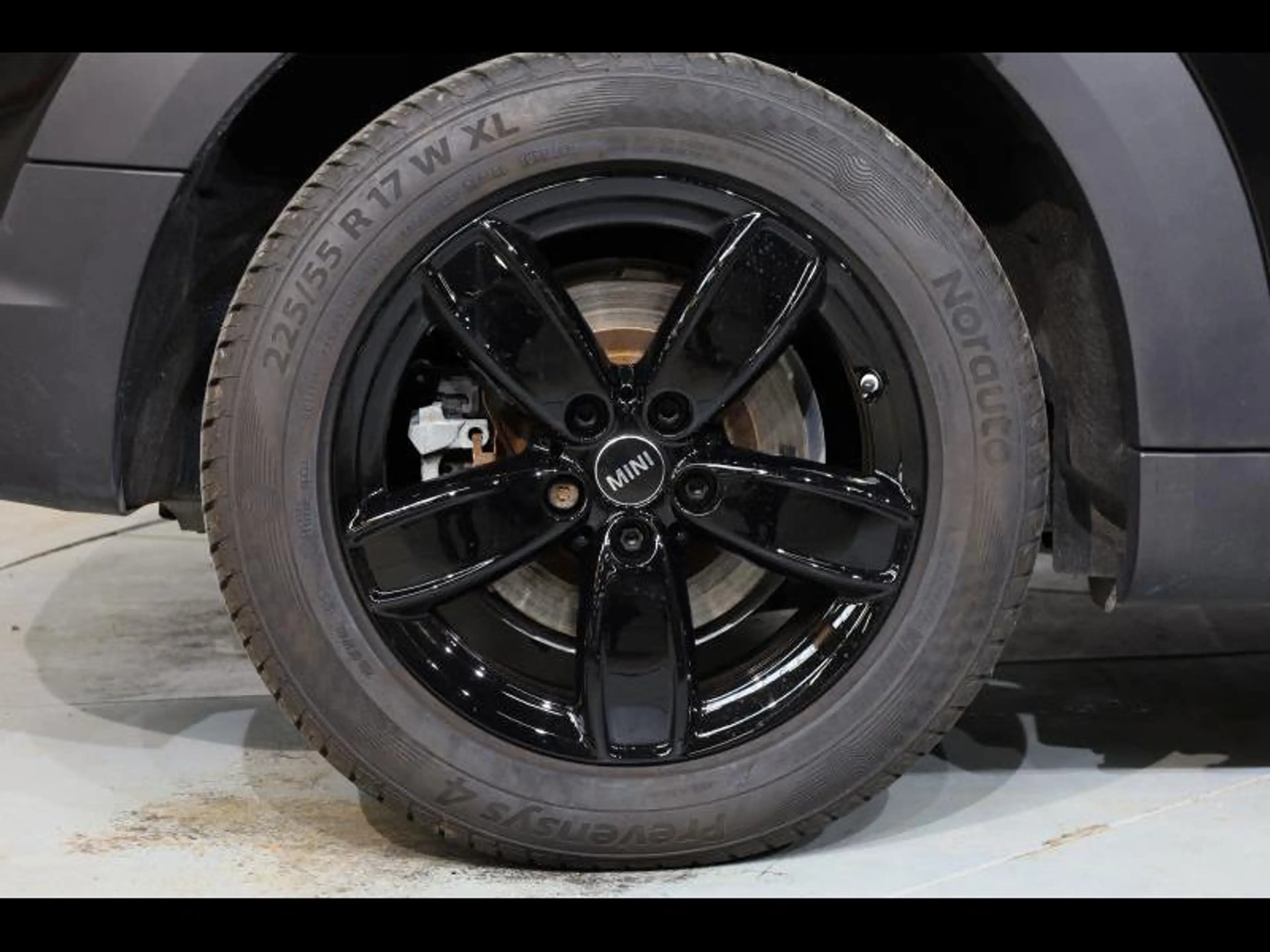 MINI Cooper SE Countryman ALL4 — photo 8