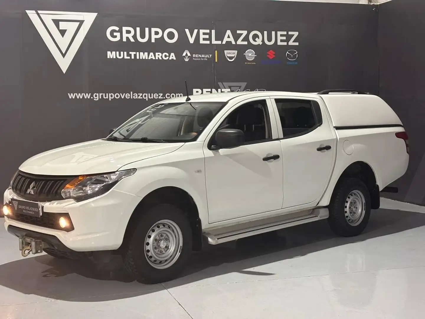 Mitsubishi L200 2.5DI-D Double Cab M-PRO Weiß - 1