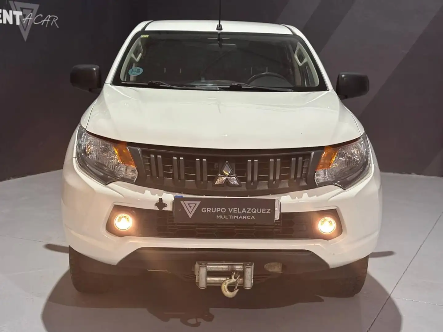 Mitsubishi L200 2.5DI-D Double Cab M-PRO Weiß - 2