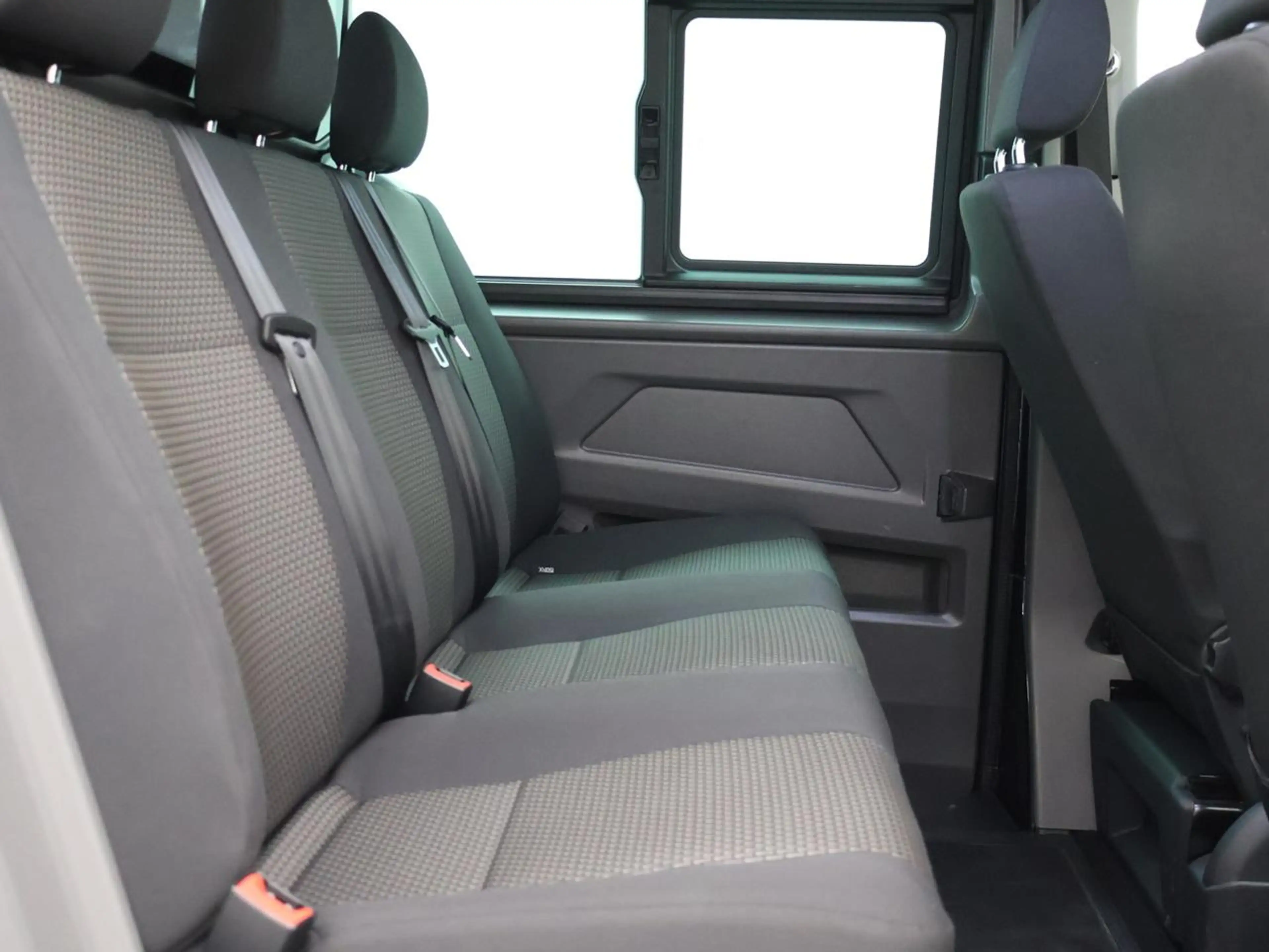 Volkswagen Transporter Transporter 2.0 TDi SCR BMT DSG 150PK *AUTOMAAT*CAMERA*PDC*CRUISE CONTROL*APP-CONNECT*AIRCO*...* — photo 5