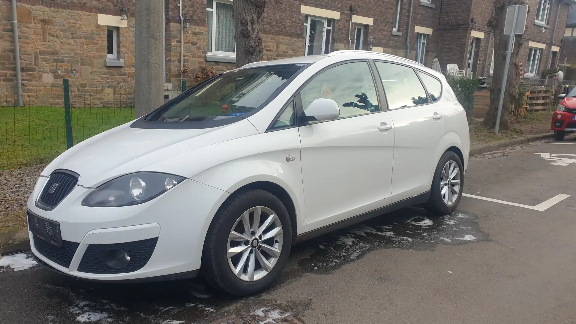 SEAT Altea XL 1.9 TDI 105 ch FAP Style Blanc - 1