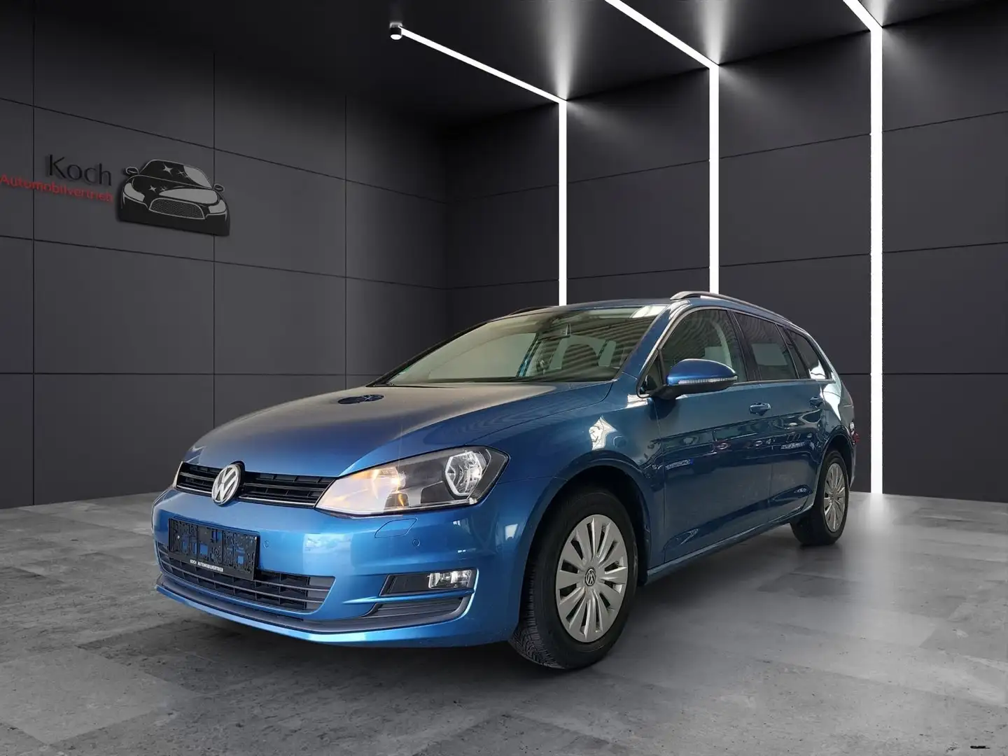 Volkswagen Golf VII Variant Trendline BMT Blau - 1