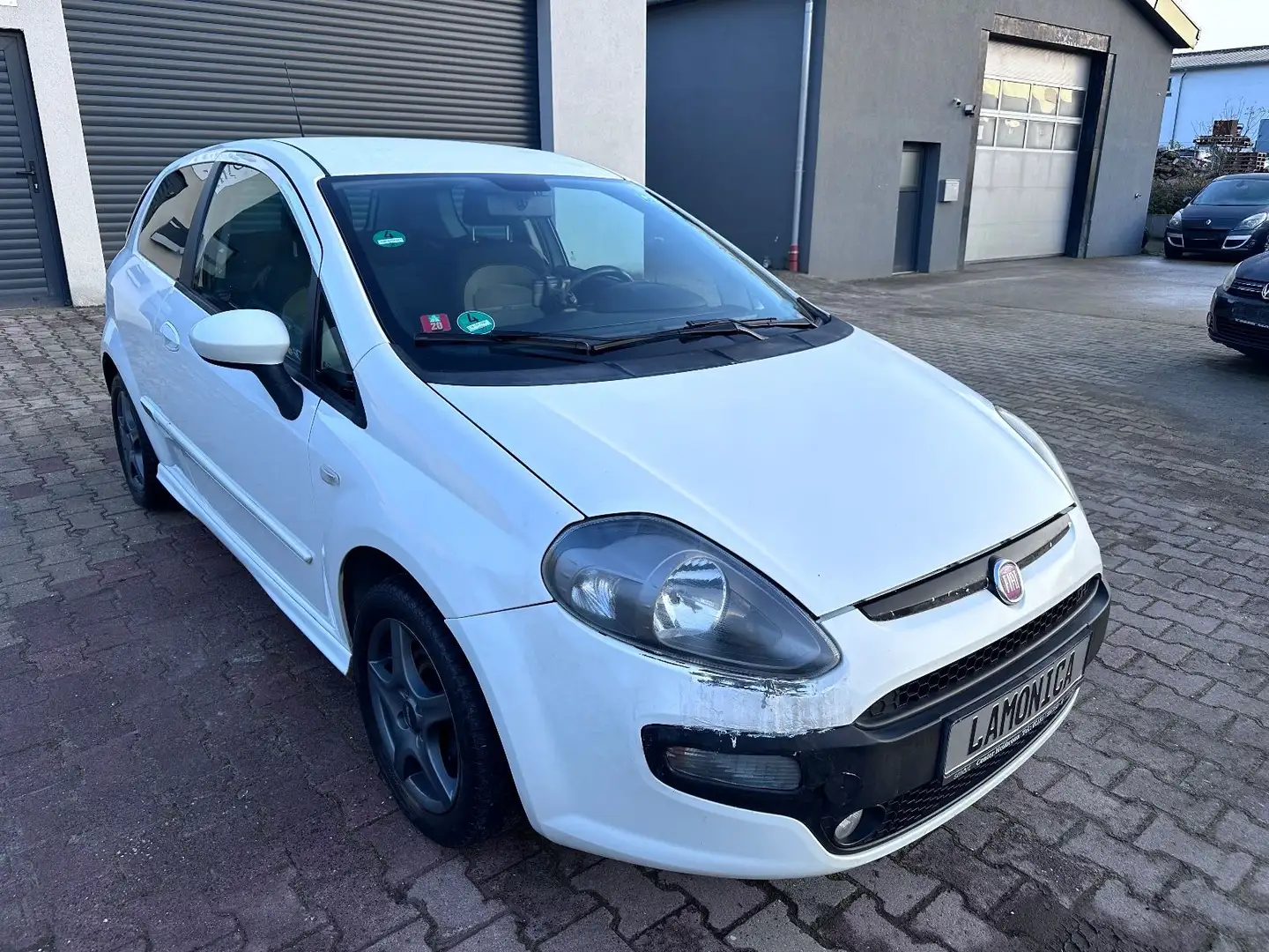 Fiat Punto 1.4 16V*Klima*Navi*AHK* Weiß - 1