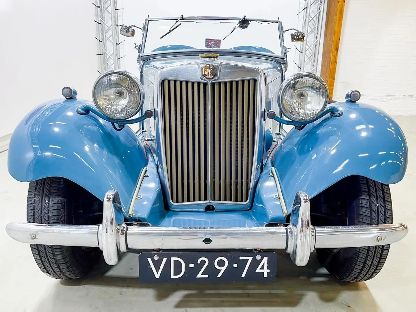 MG TD RHD, Molenaar dealer NL import, Clipper Blue Bleu - 2