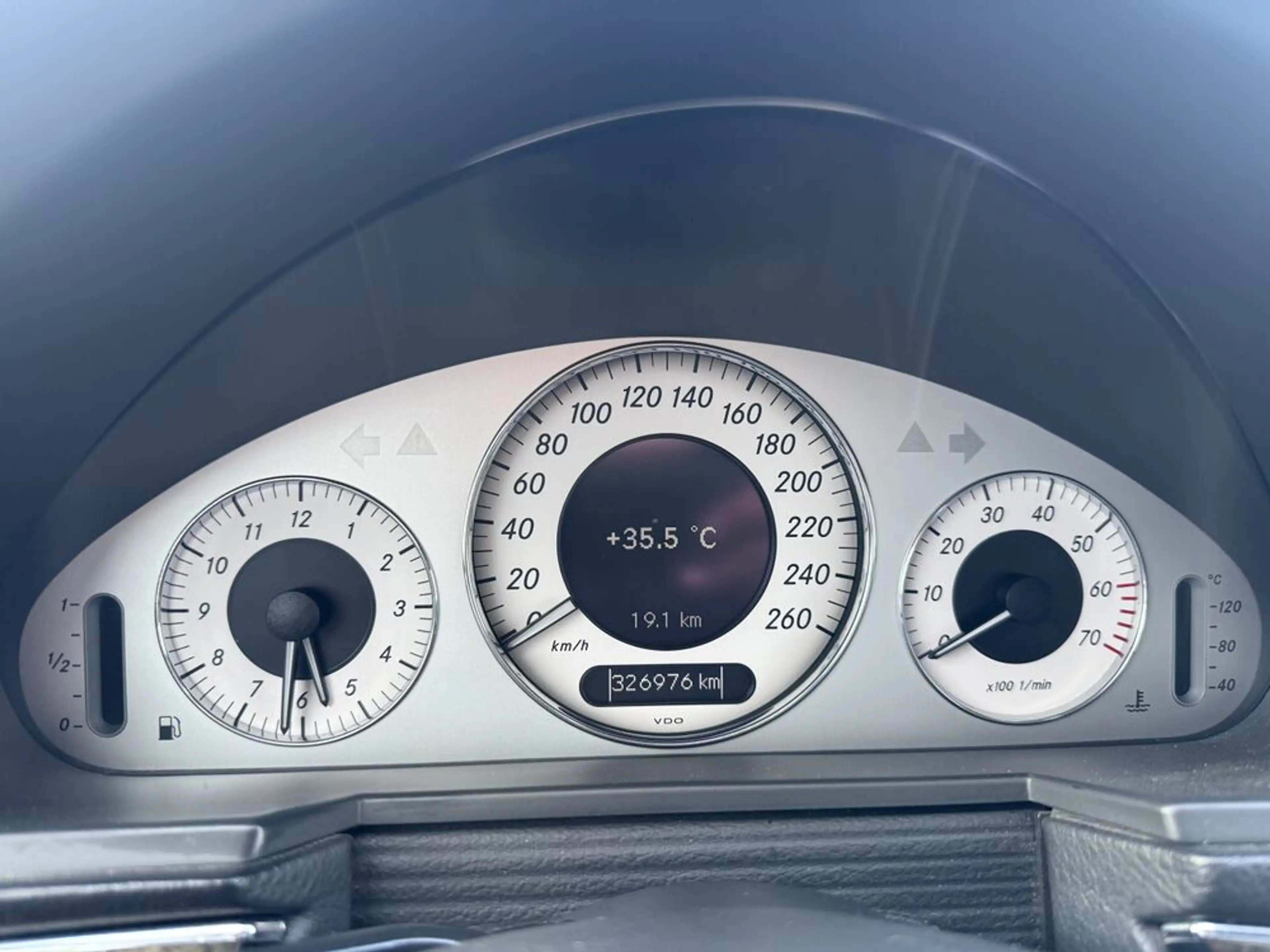 Mercedes-Benz E 500 4-Matic 2.Besitz — photo 13
