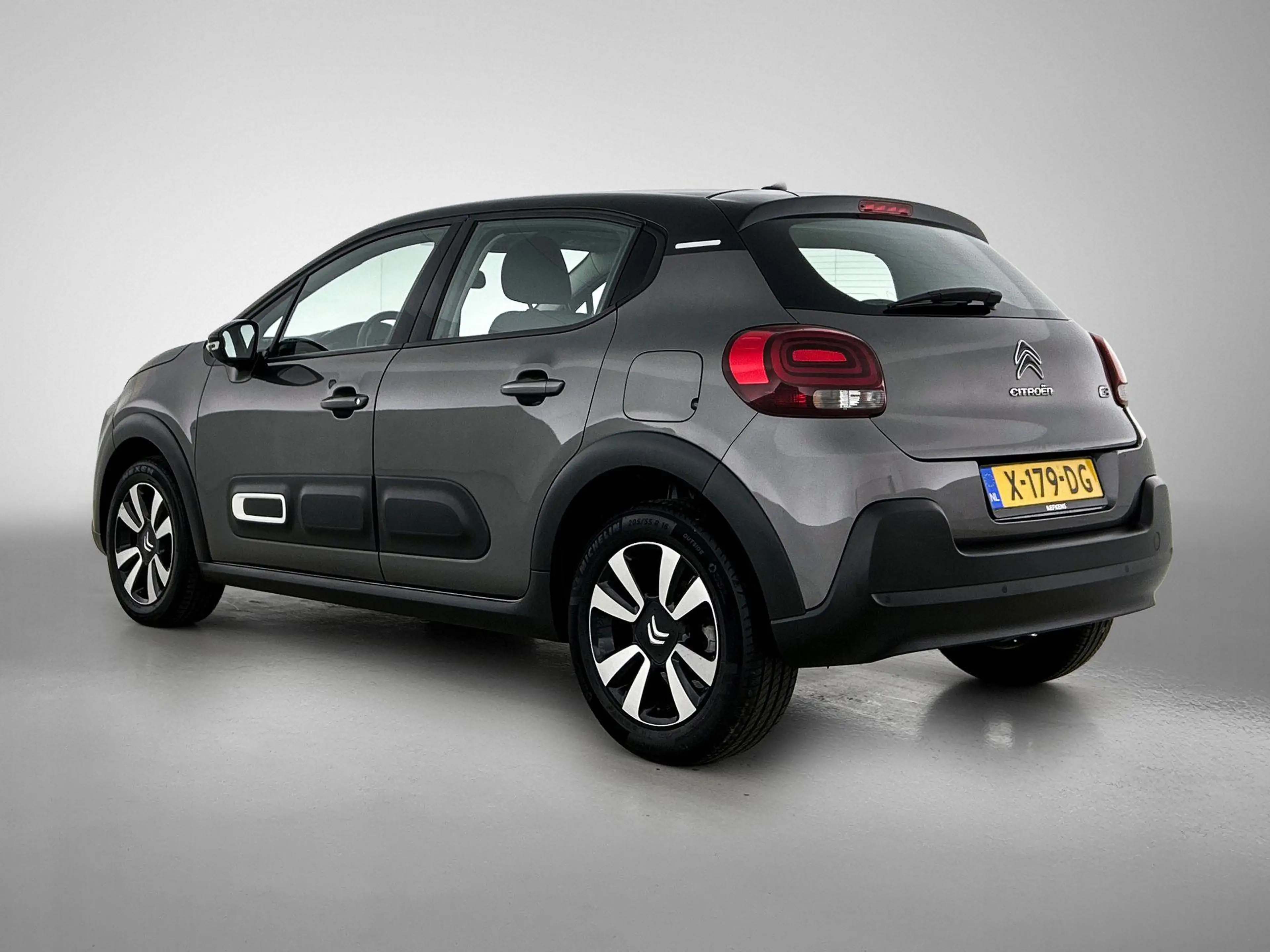 Citroen C3 1.2 110pk Shine Automaat | Navigatie | Climate Con — photo 6