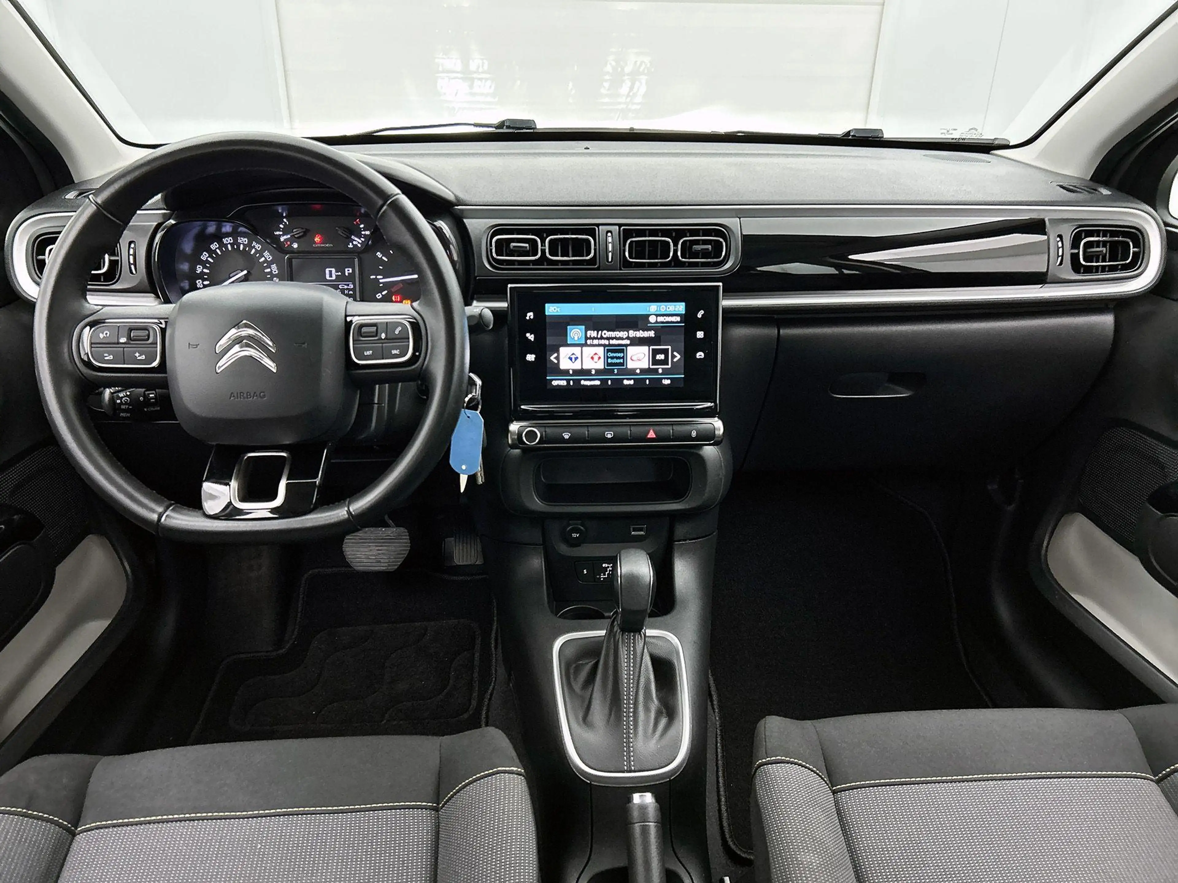 Citroen C3 1.2 110pk Shine Automaat | Navigatie | Climate Con — photo 11