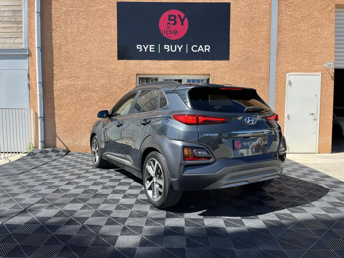 Hyundai KONA 1.6 CRDi - 136 - BV DCT Executive - Garantie 12 mois Grau - 2