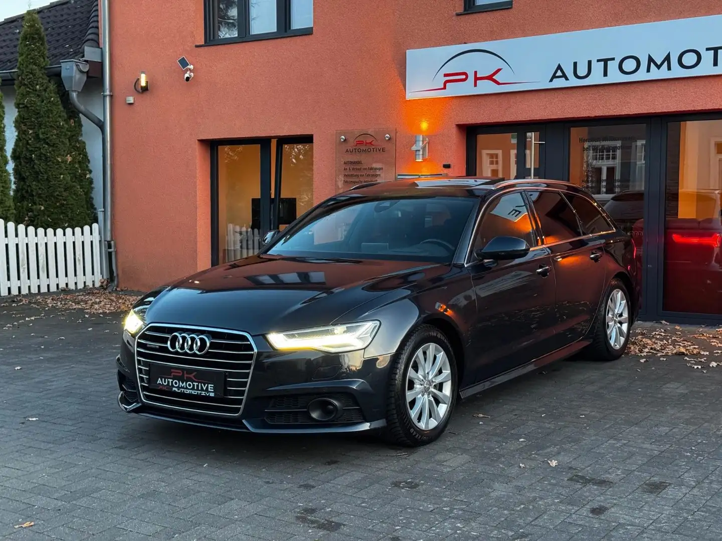 Audi A6 Avant 3.0TDI quatt *Matrix*Pano*Head-up*SoftC Blau - 2