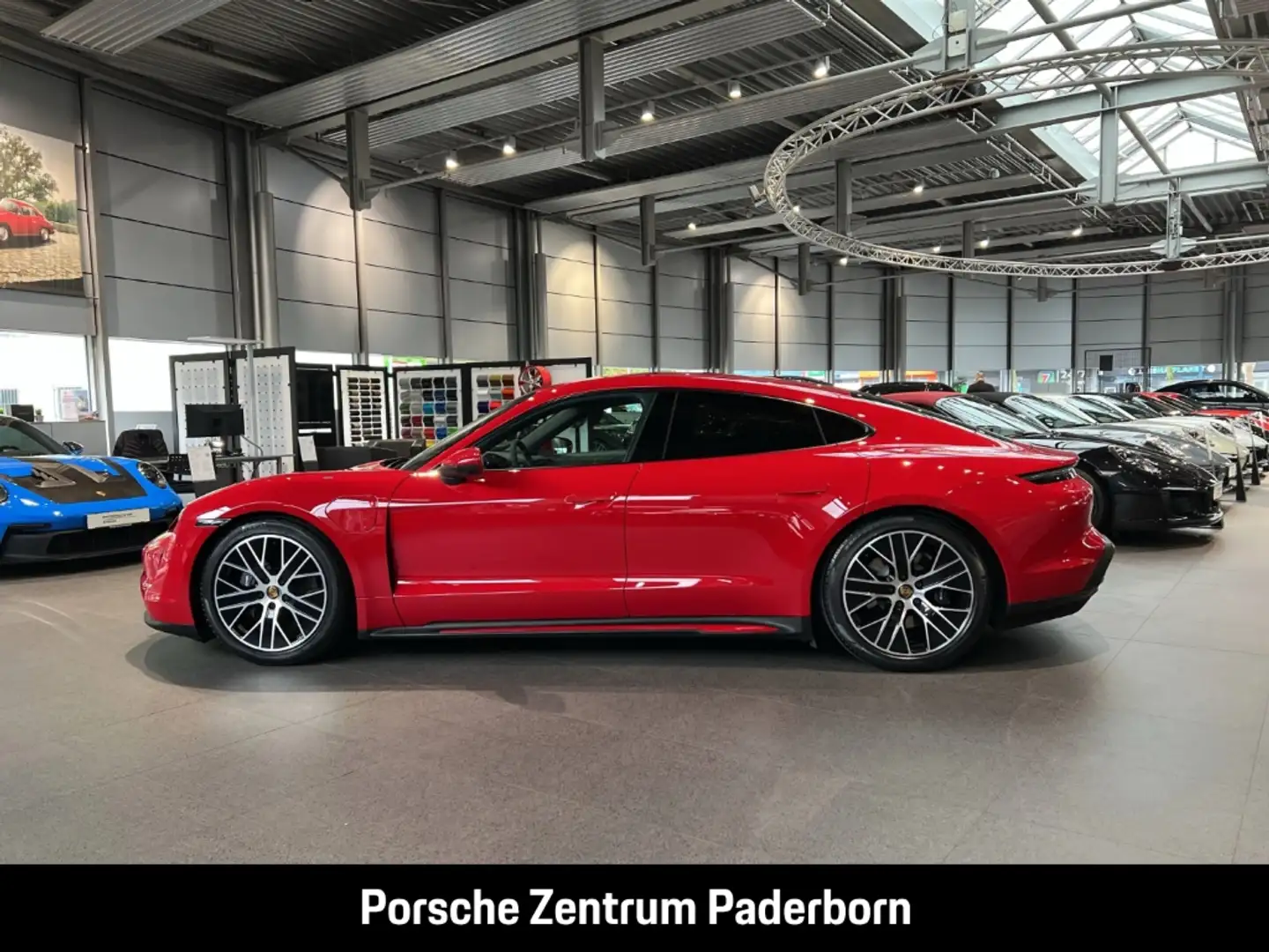 Porsche Taycan InnoDrive Surround-View BOSE Luftfederung Rot - 2