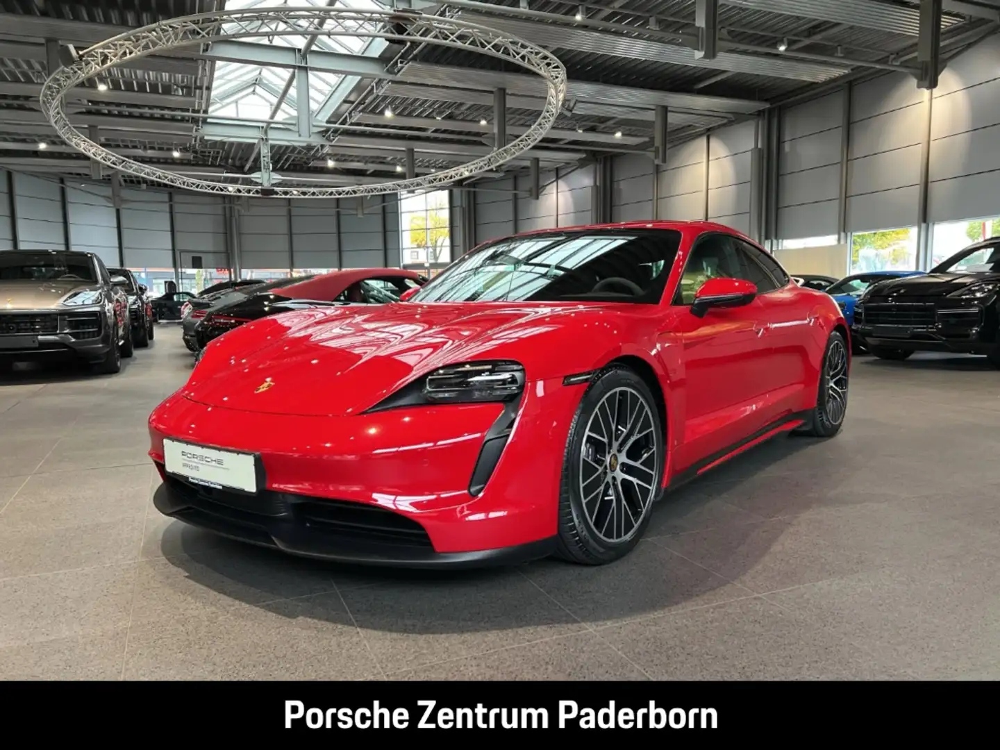 Porsche Taycan InnoDrive Surround-View BOSE Luftfederung Rot - 1