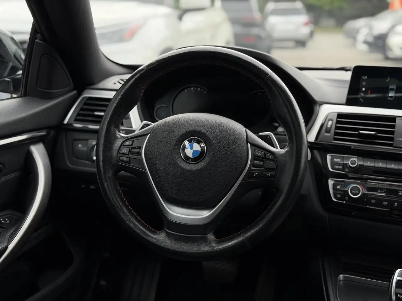 BMW 4 Series снимка BMW 4 Series