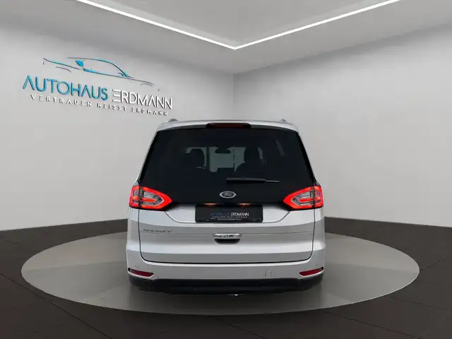 Ford Galaxy view 8