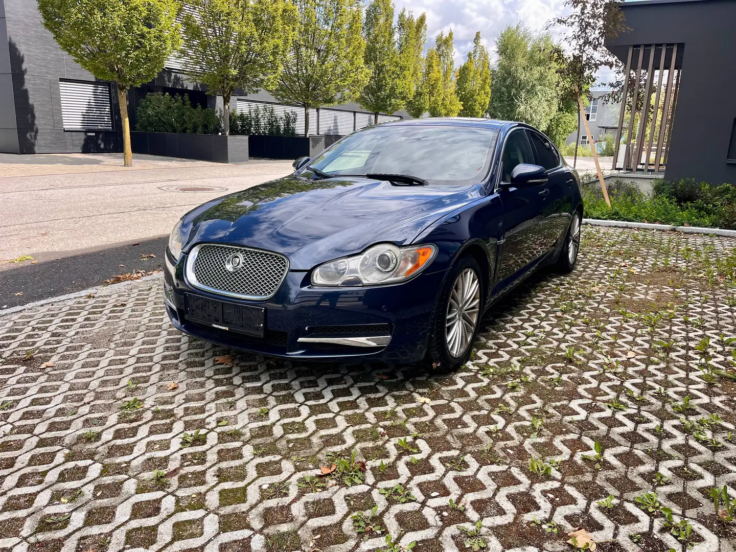 Jaguar XF 3.0 V6 Diesel Luxury Blau - 2