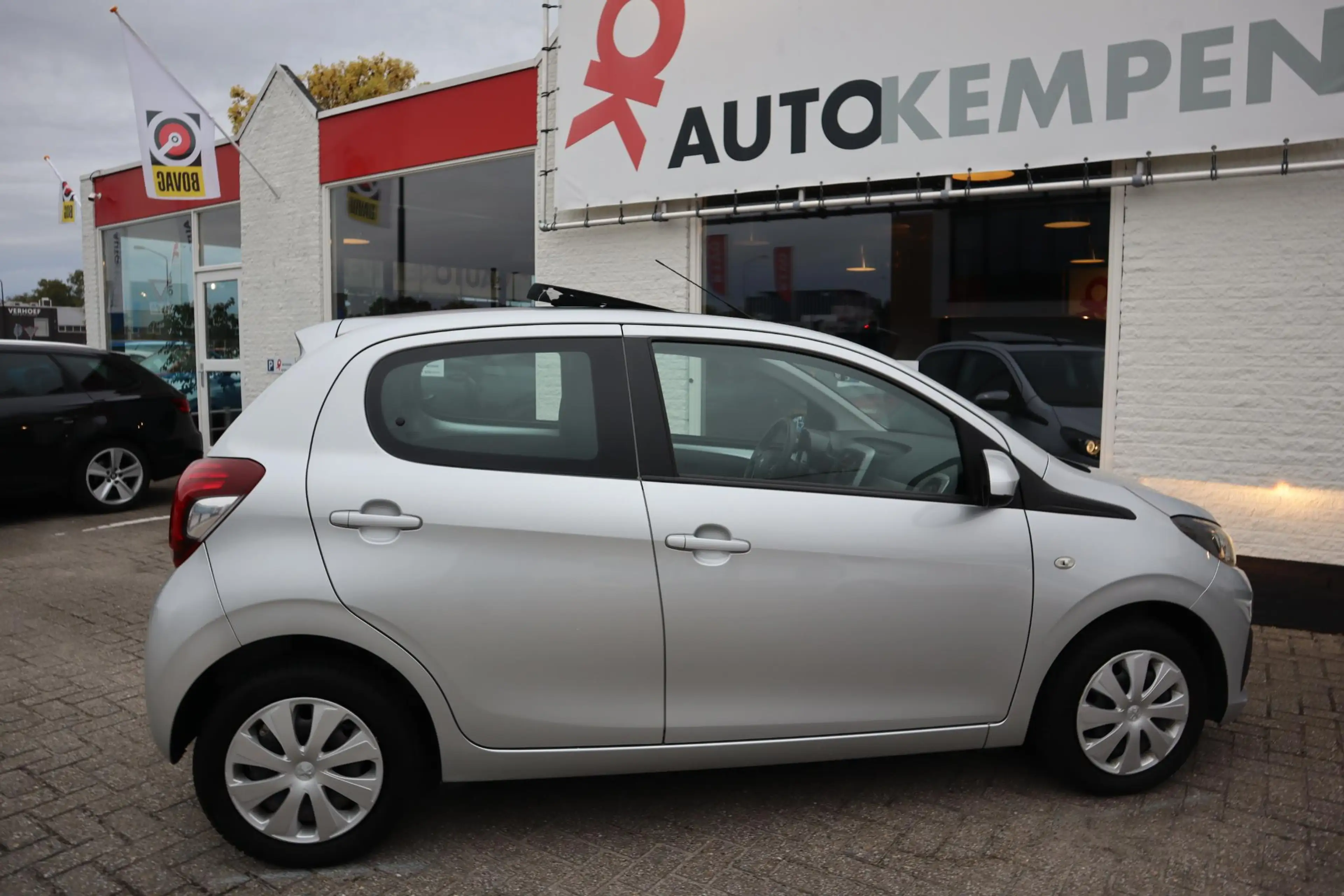 Peugeot 108 1.0 e-VTi ACTIVE PACK-PREMIUM PANORAMADAK|AIRCO|MO — photo 9