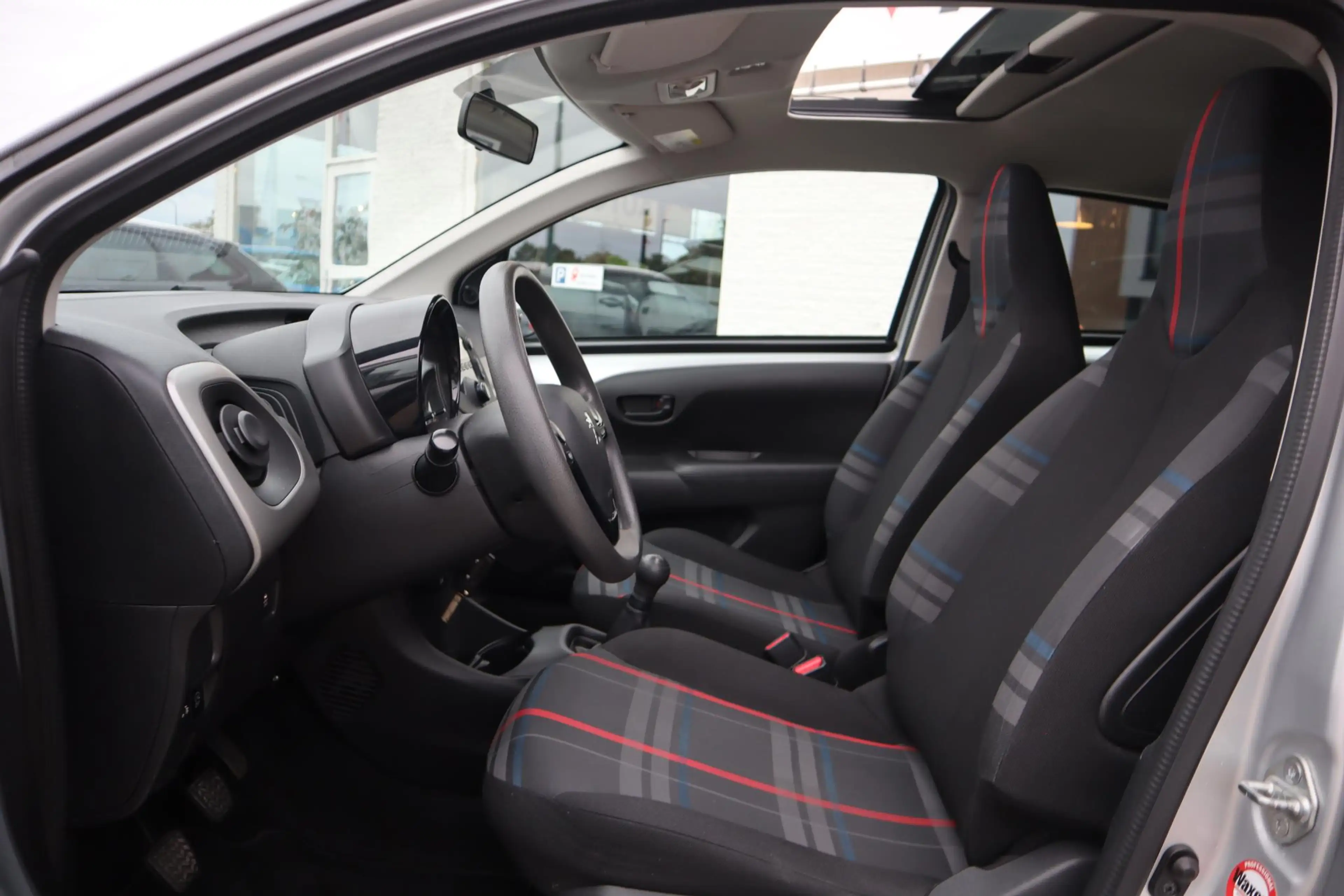 Peugeot 108 1.0 e-VTi ACTIVE PACK-PREMIUM PANORAMADAK|AIRCO|MO — photo 5