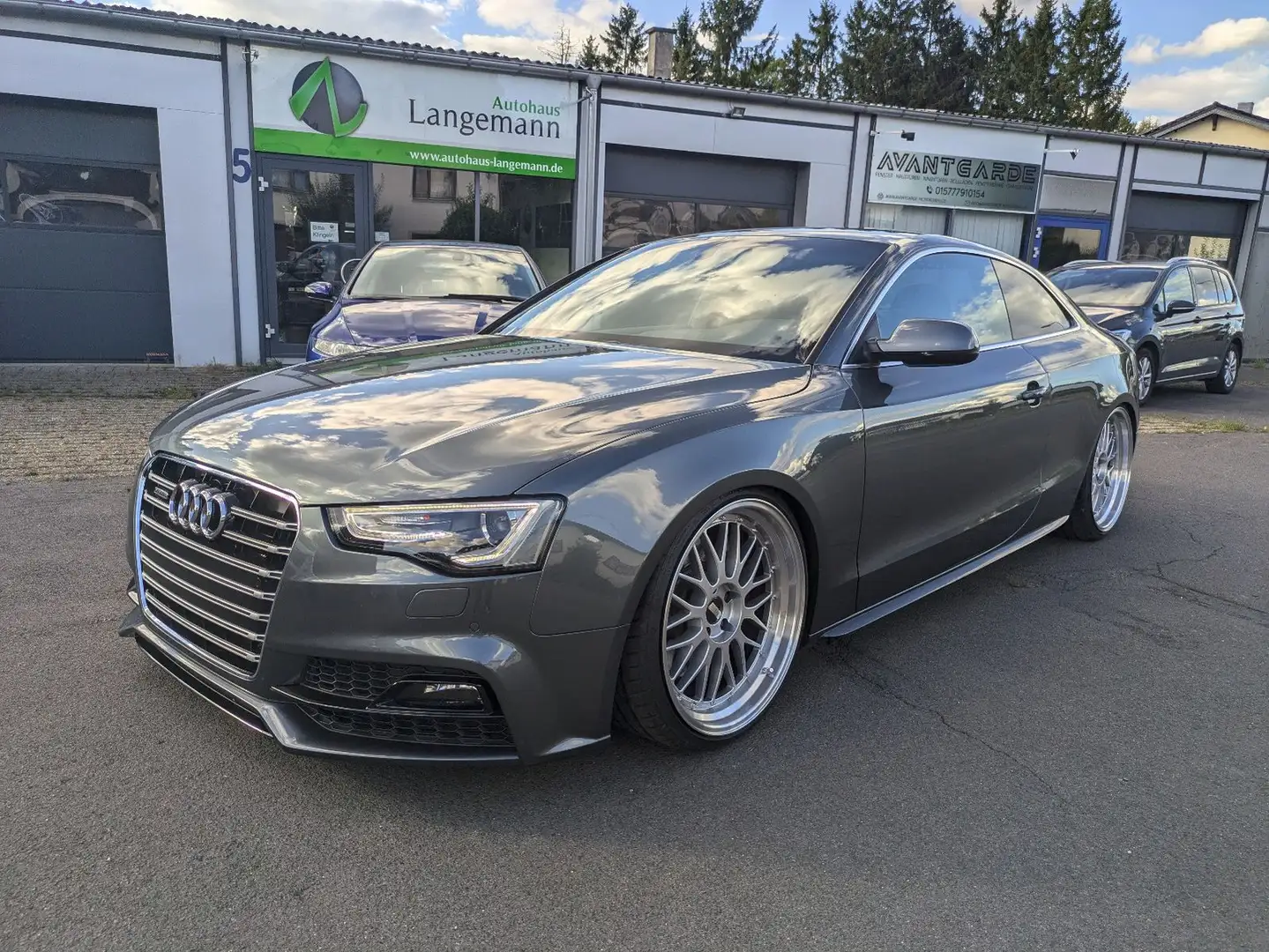 Audi A5 Coupe 3.0 TFSI quattro S-Line Competition Grau - 2