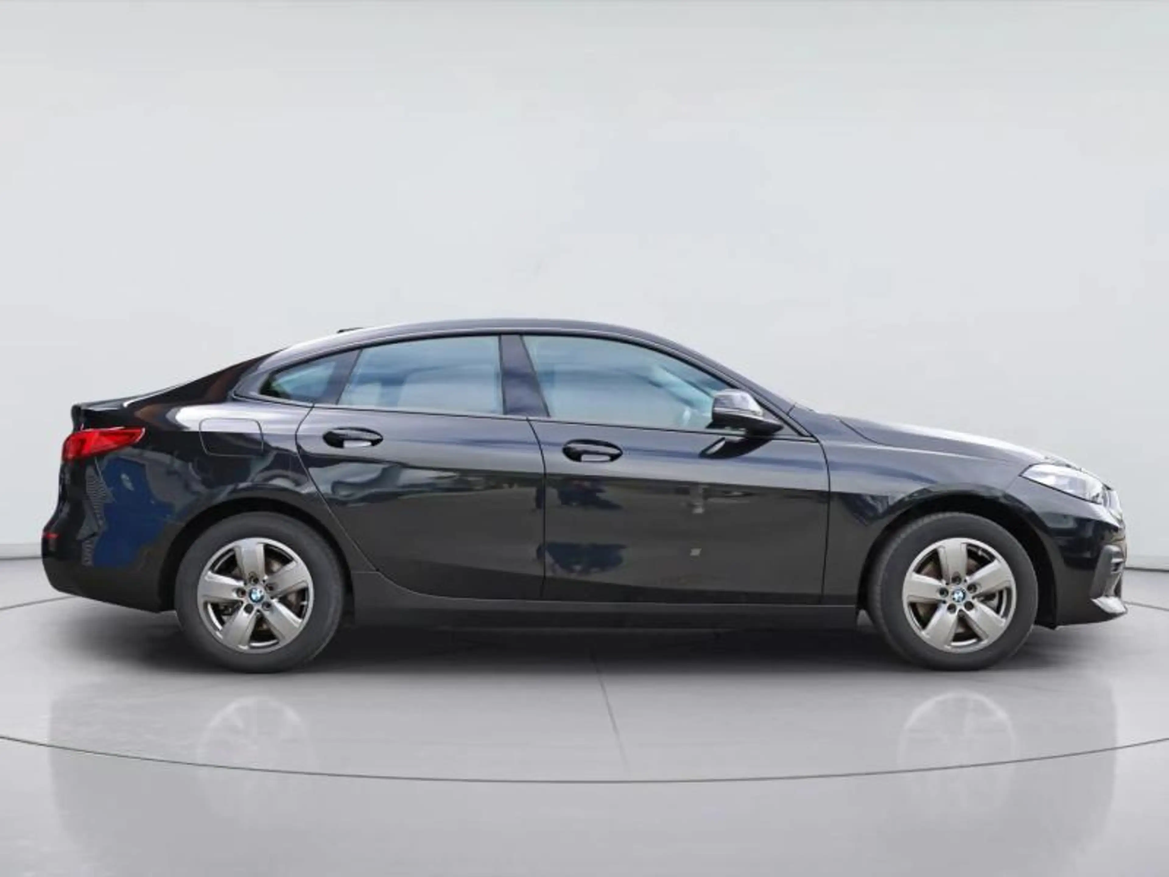 BMW 216 d Gran Coupé — photo 3
