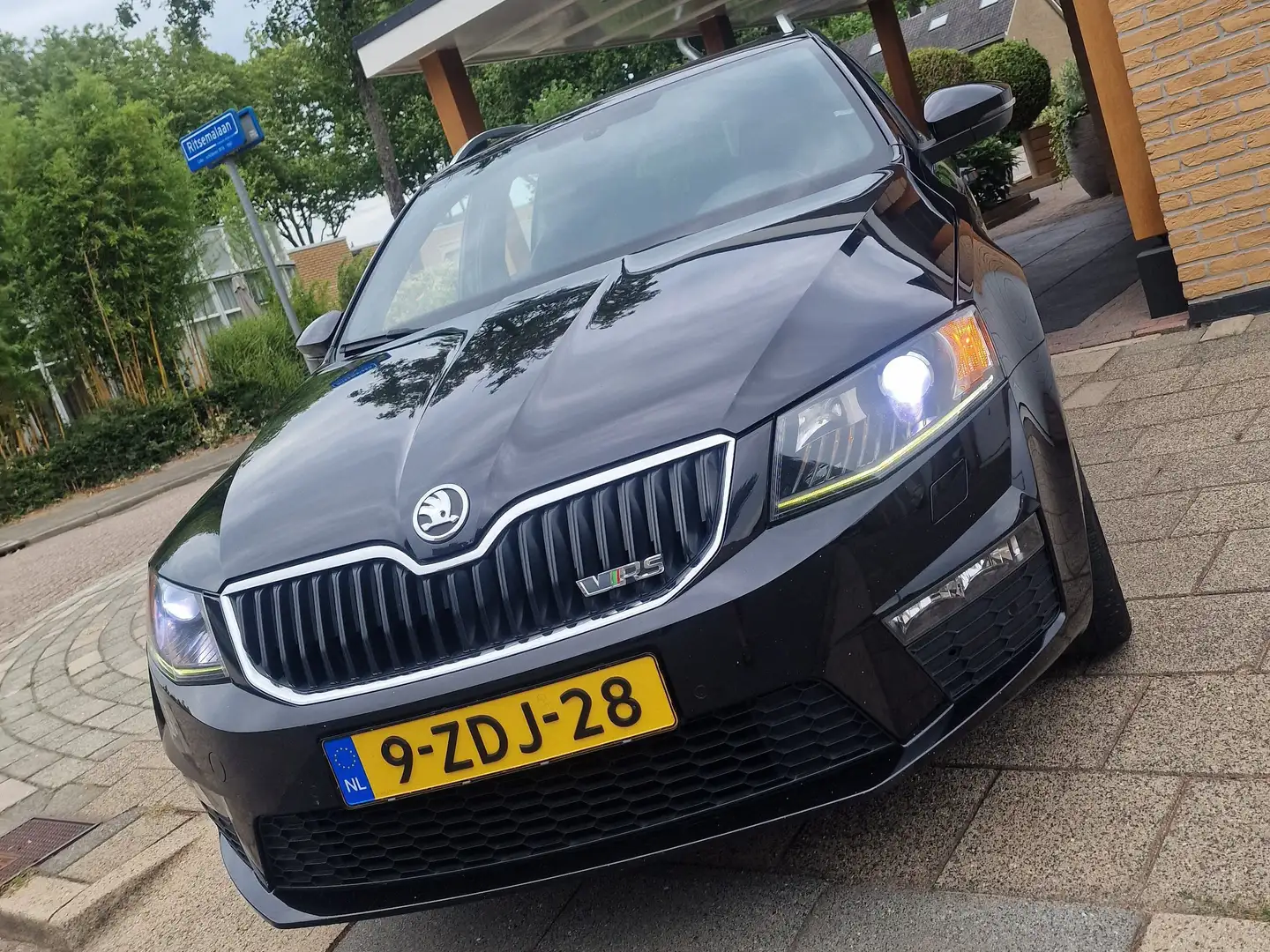 Skoda Octavia Octavia 2.0 TDI RS Černá - 1