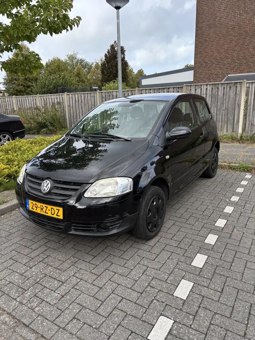 Volkswagen Fox 1.2 Trendline Zwart - 1