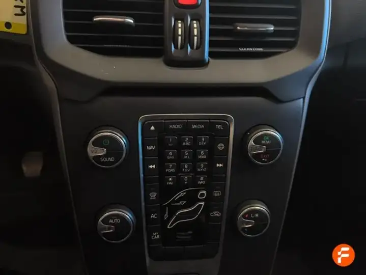 Volvo S40 2017, foto 13