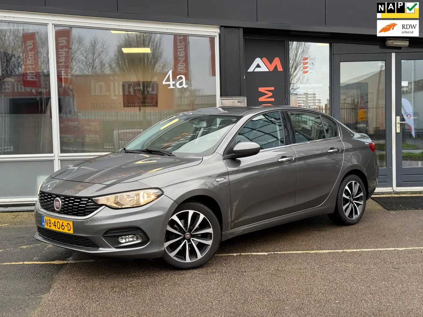 Fiat Tipo 1.4 16V Lounge | Airco | Cruise | Elek. Ramen Grijs - 1