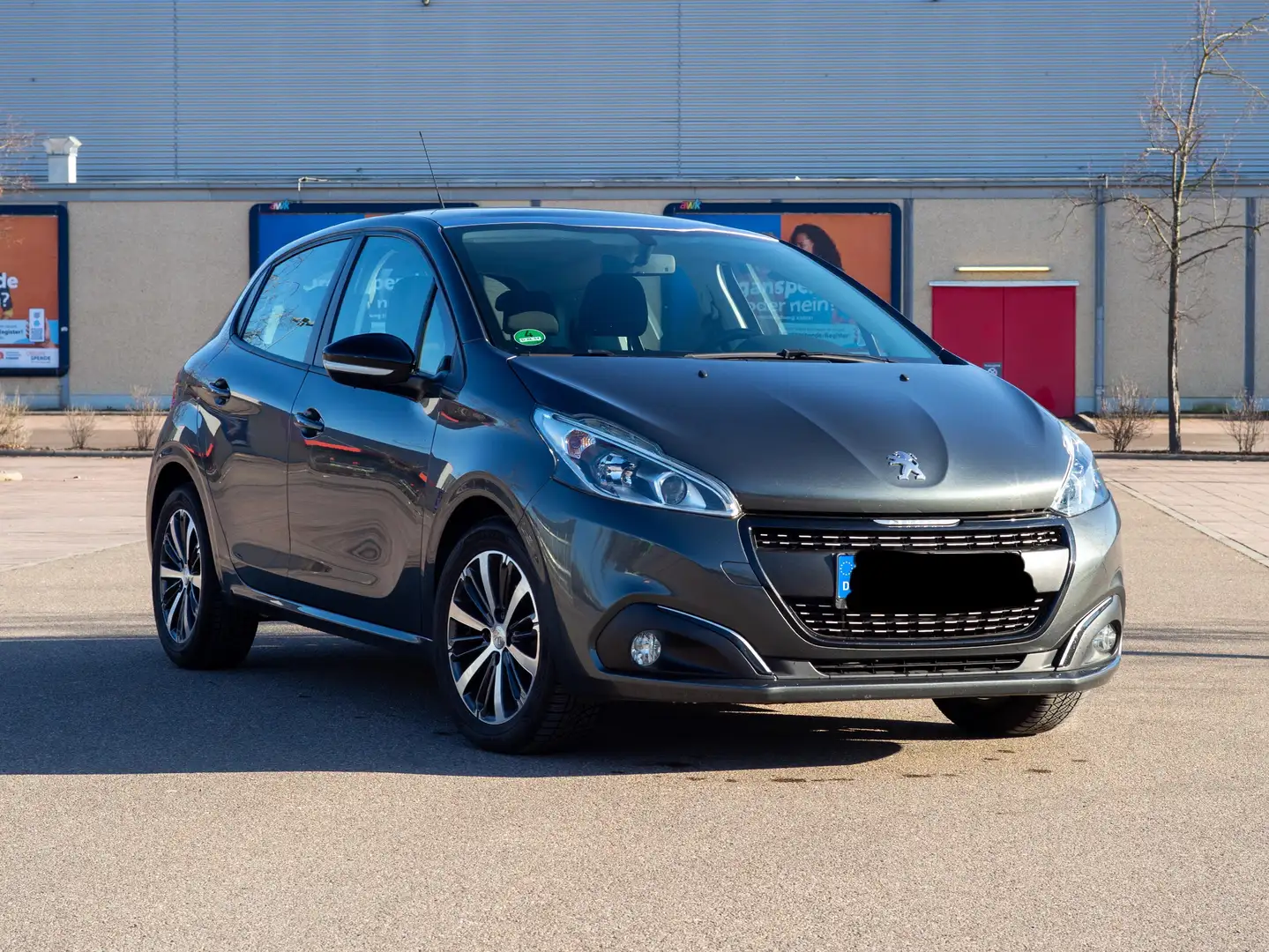 Peugeot 208 Service/TÜV/Zahnriemen neu! 208 PureTech 82 Activ Grau - 1