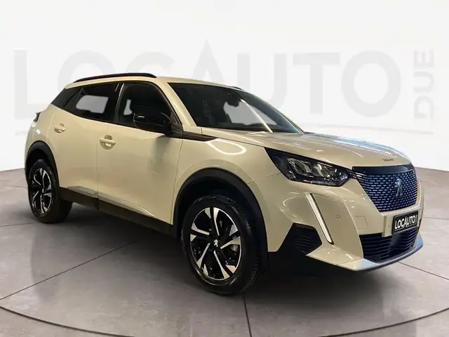 Peugeot 2008 view 3