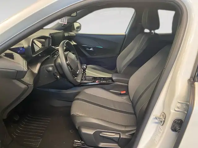 Peugeot 2008 view 7